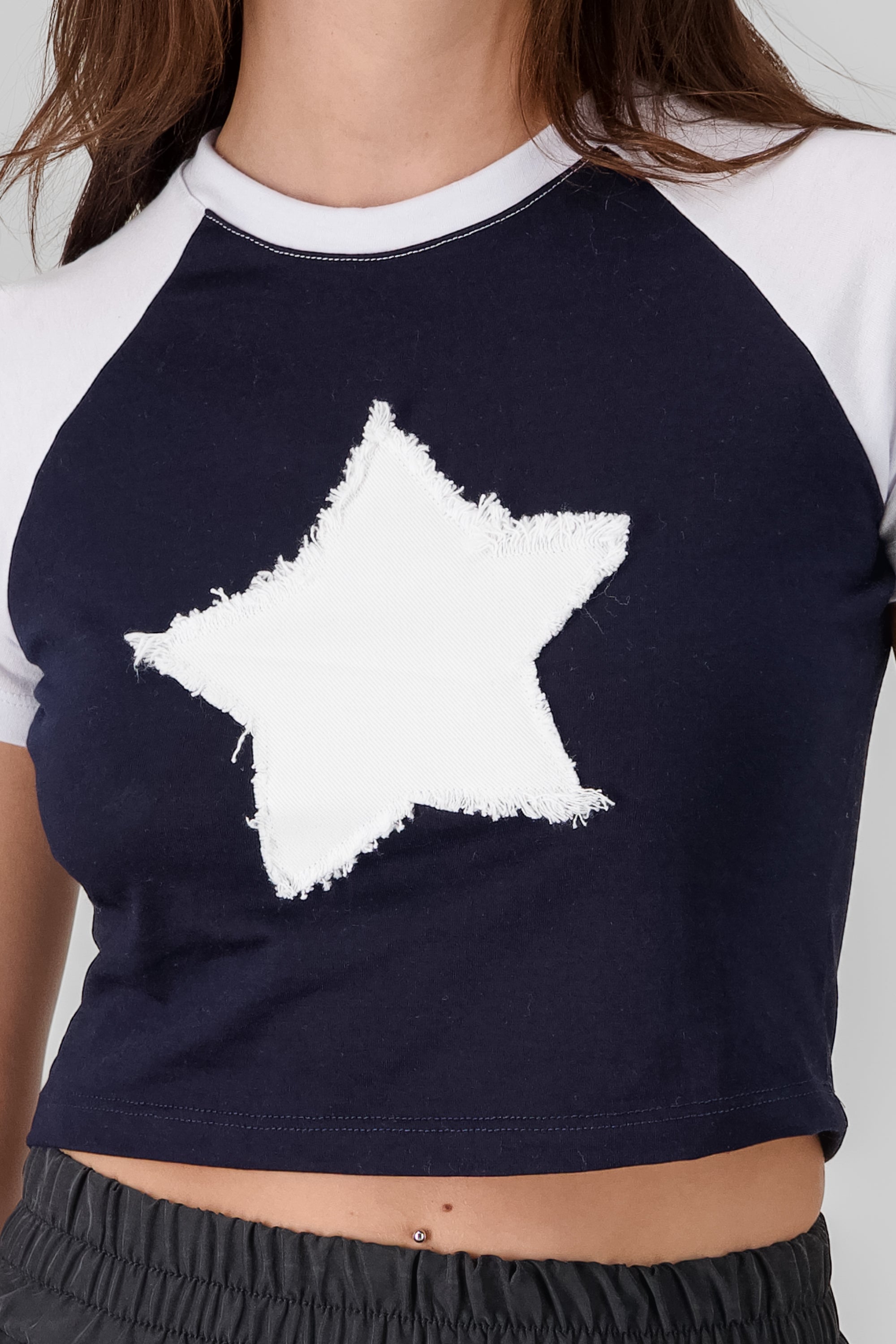 Playera crop parche estrella MARINO