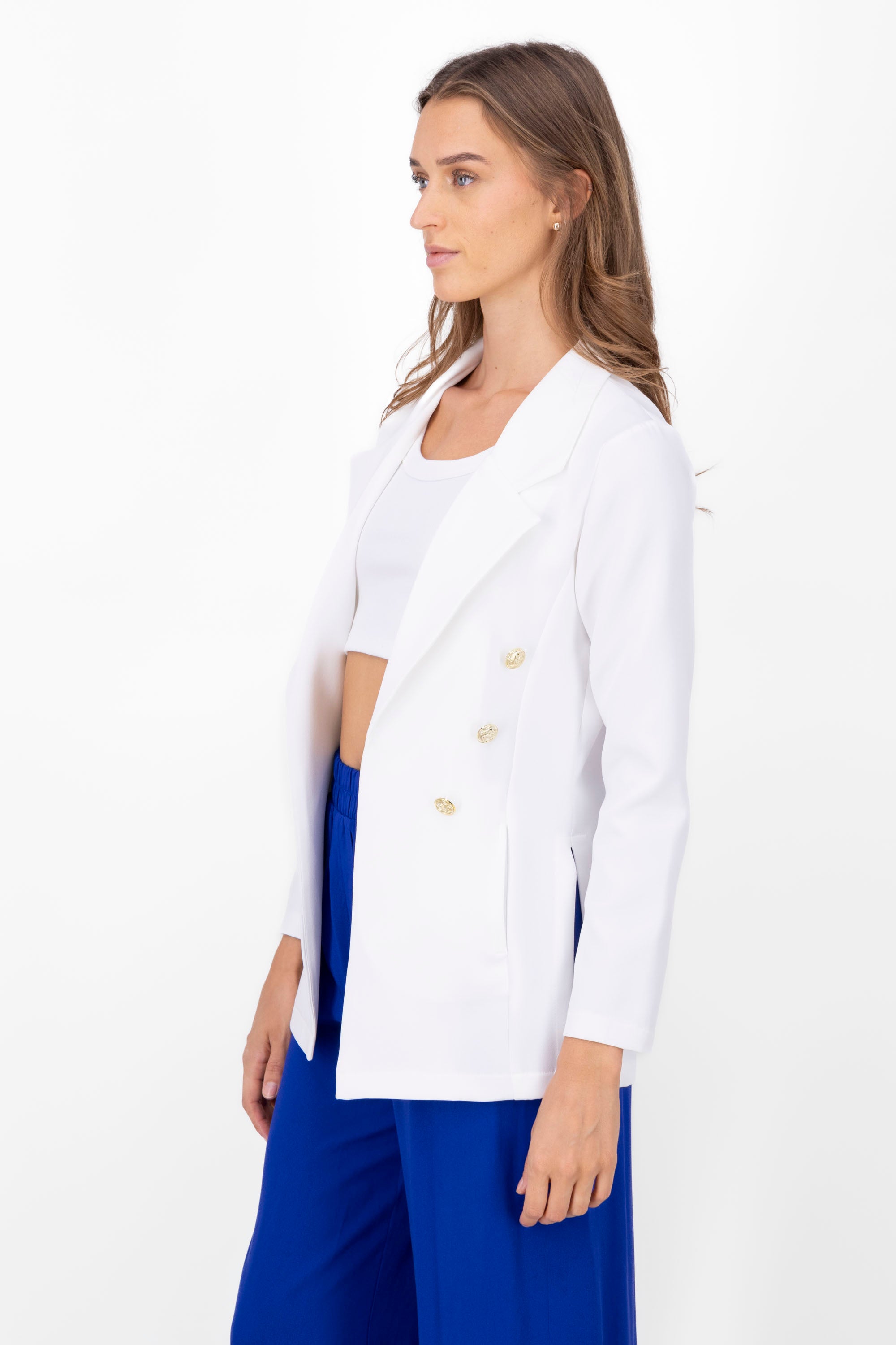 BLAZER LARGO DETALLE BOTONES BLANCO