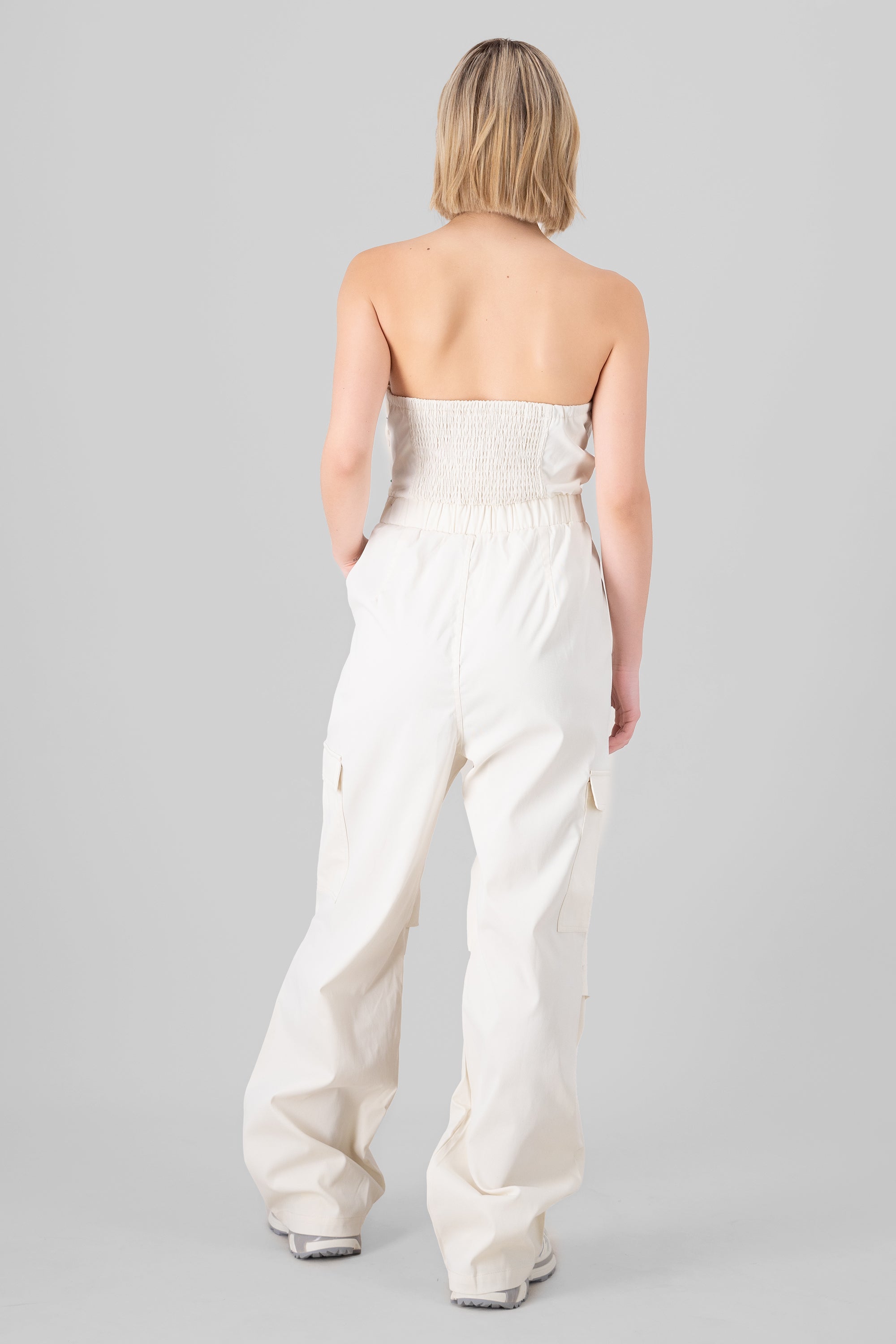 JUMPSUIT STRAPLESS CARGO CREMA