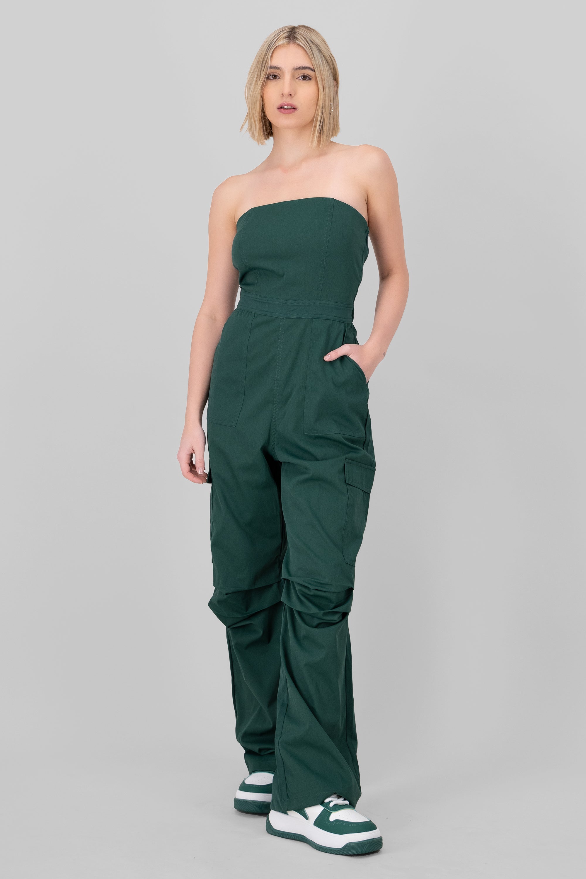 JUMPSUIT STRAPLESS CARGO VERDE CAZADOR