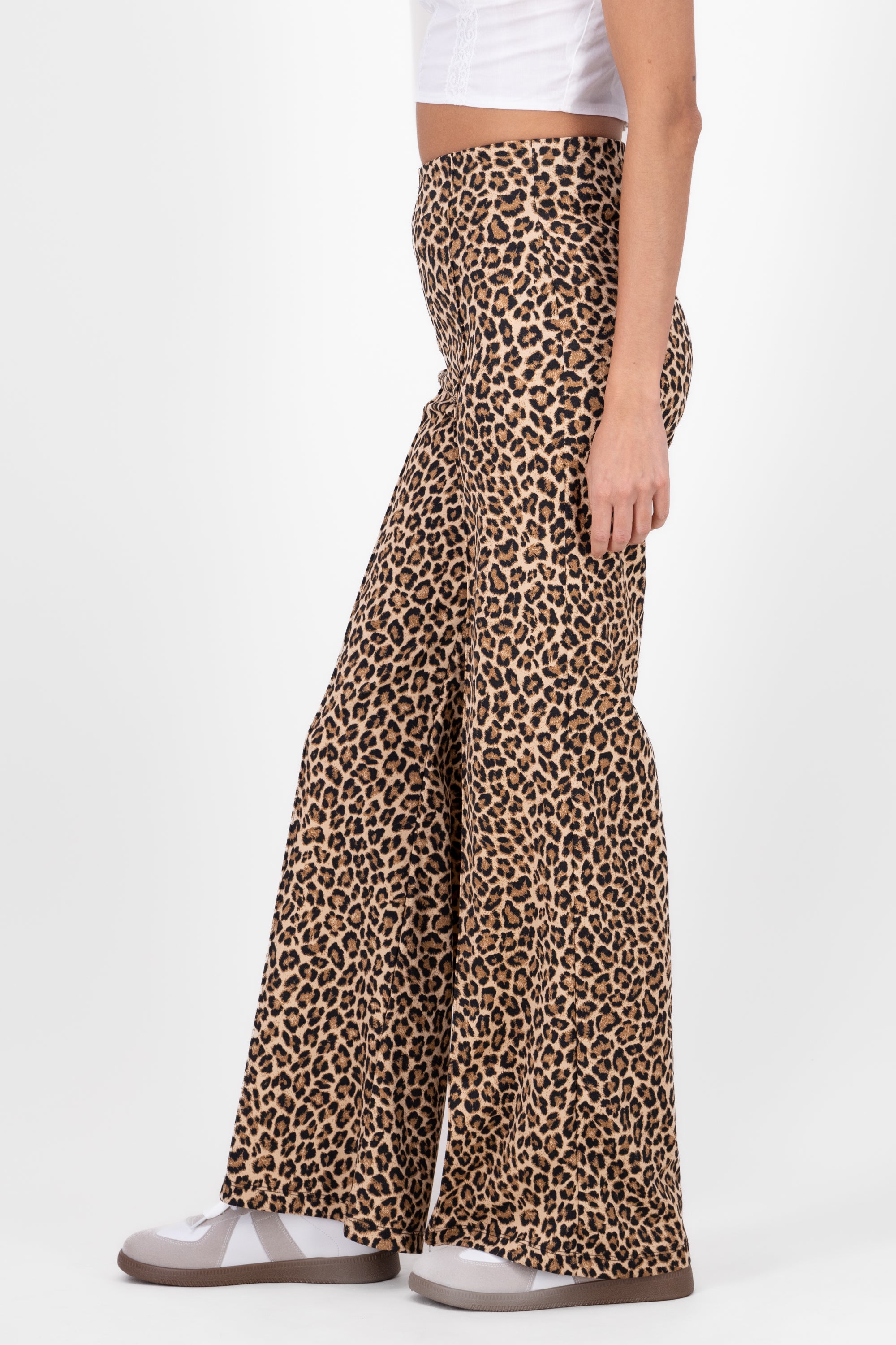 Pantalon wide le estampado animal print CAFE COMBO