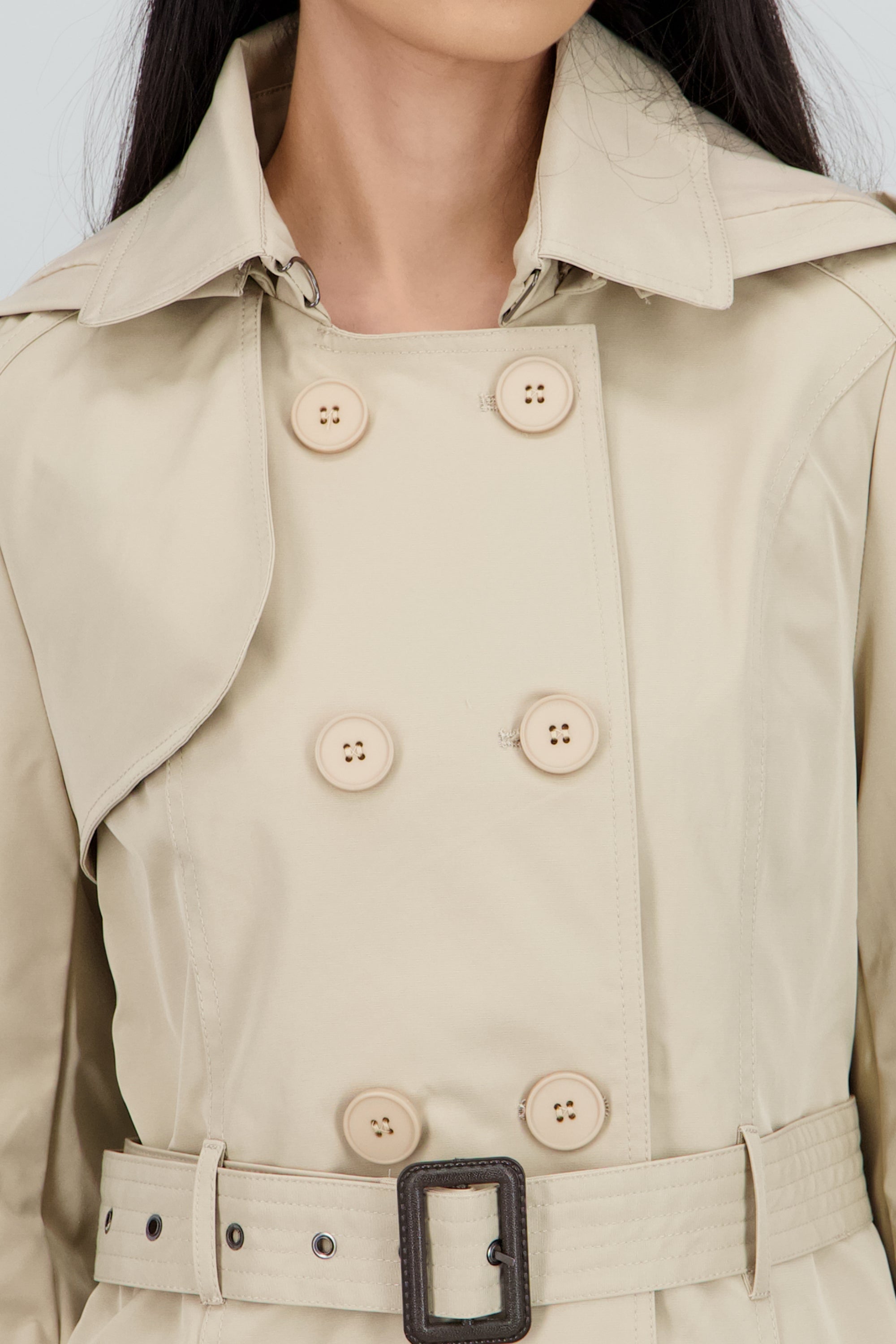 Gabardina botonoes monocromaticos BEIGE