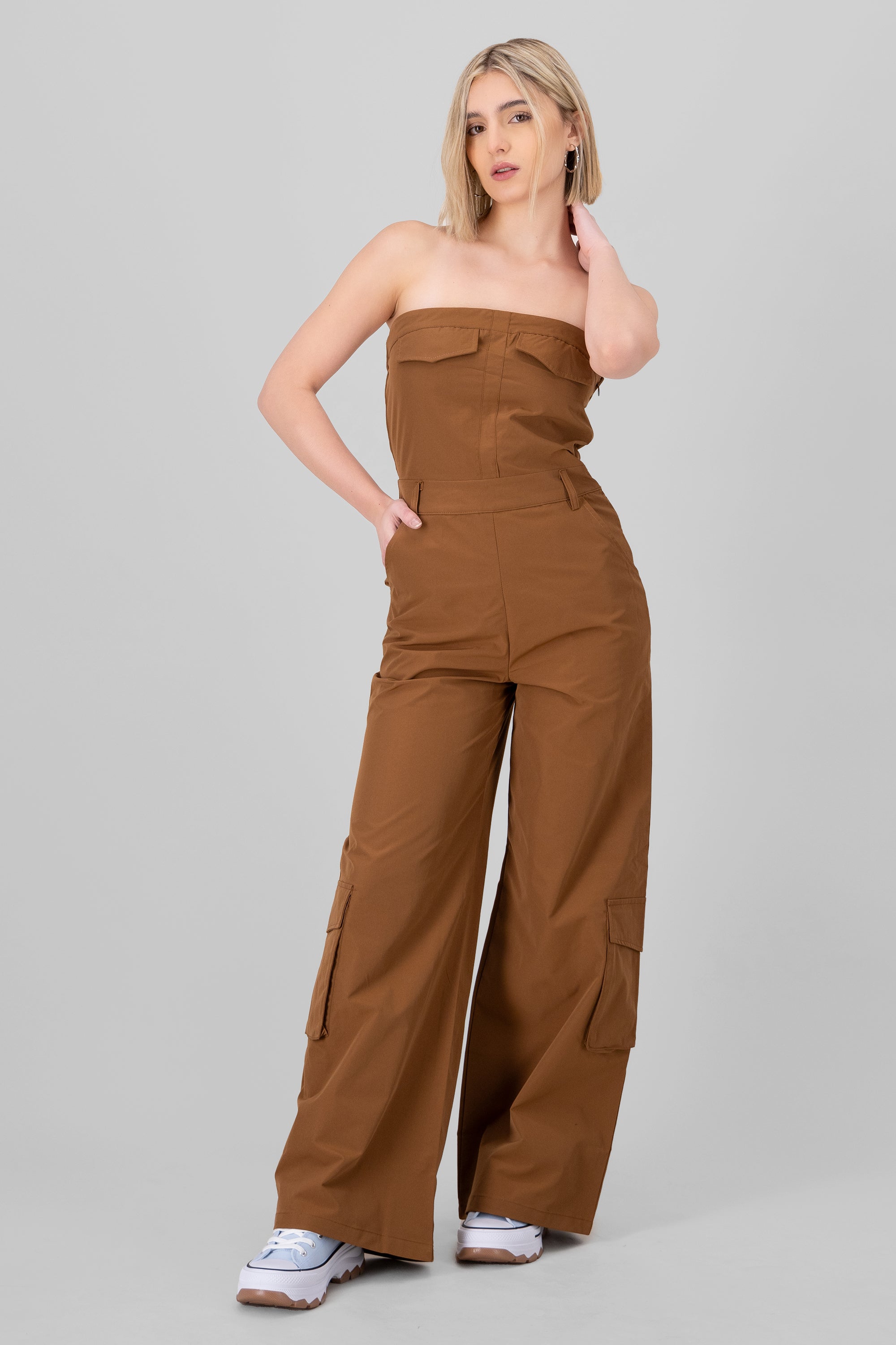 Jumpsuit liso cargo CAMELLO