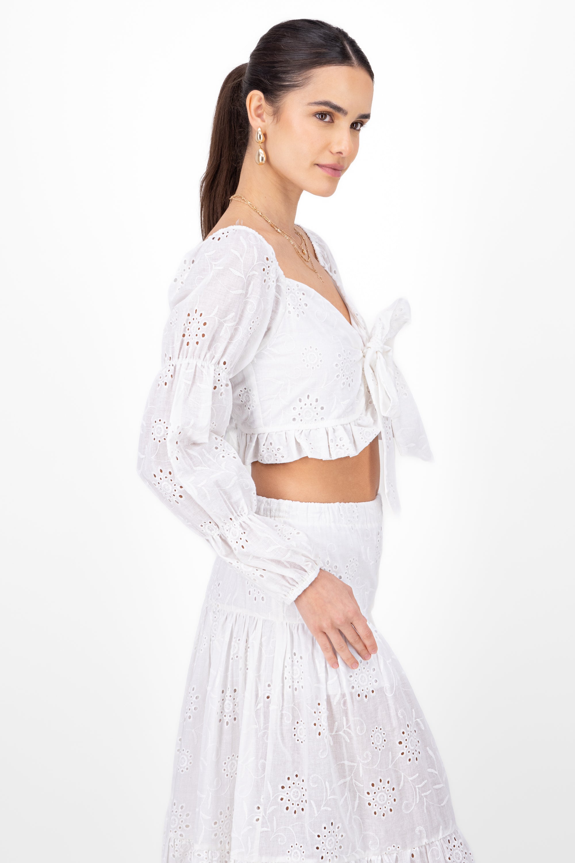 Top eyelet nudo BLANCO