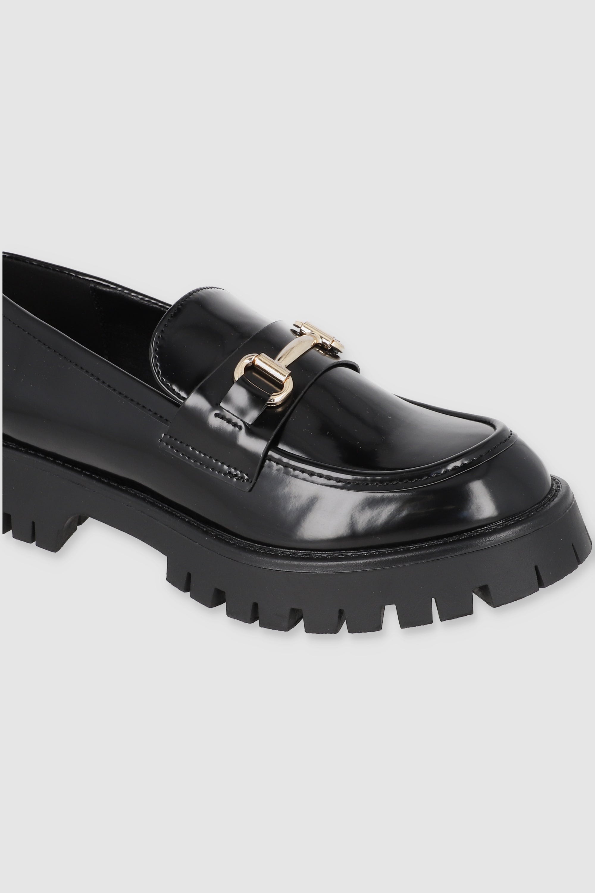 Loafer hebilla suela dentada NEGRO