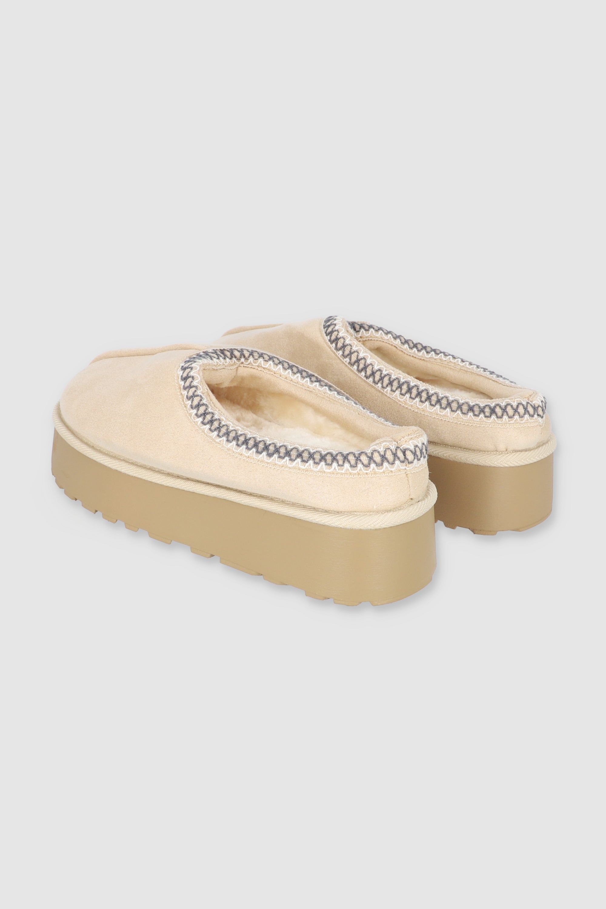 PANTUFLA TIRA TEJIDA BEIGE