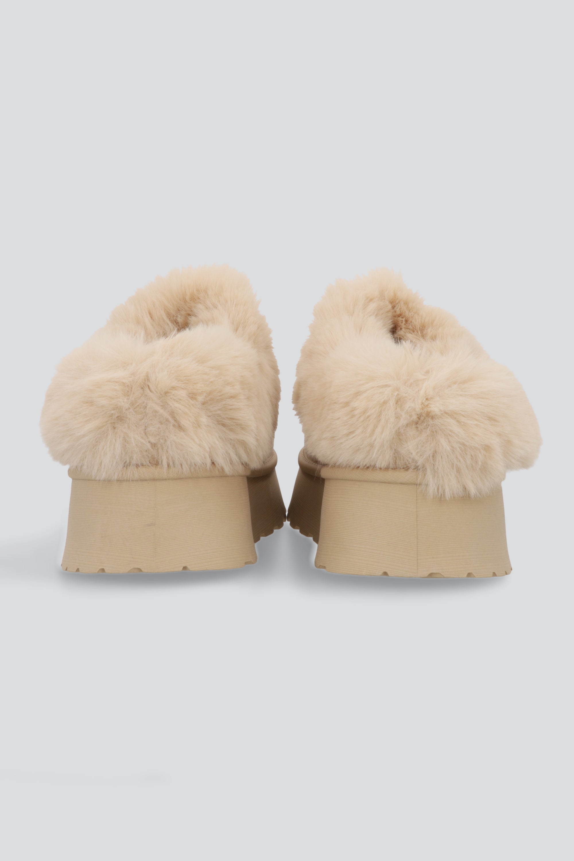 Pantufla Peluda Mula