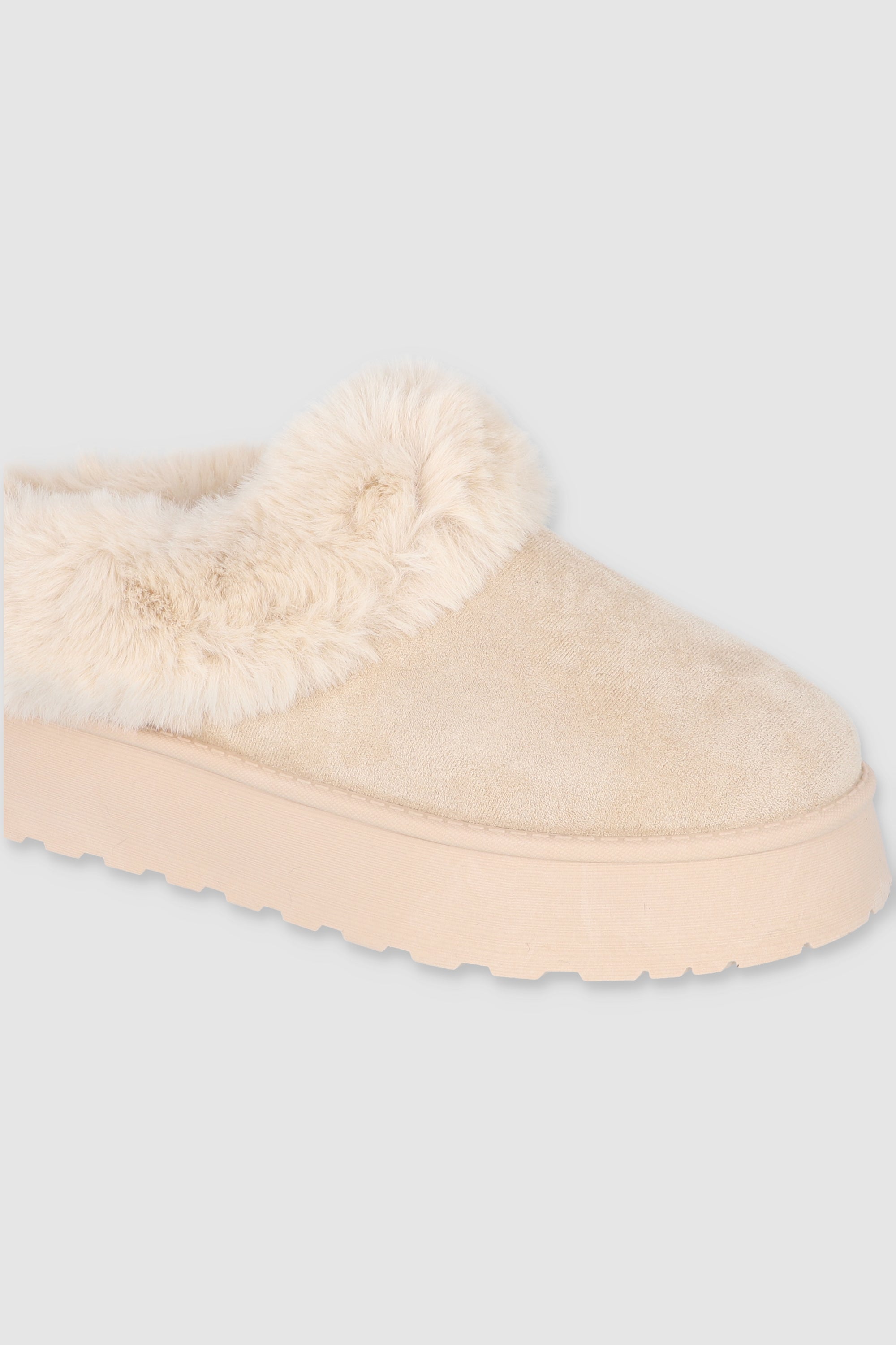 PANTUFLA PELUDA MULA BEIGE