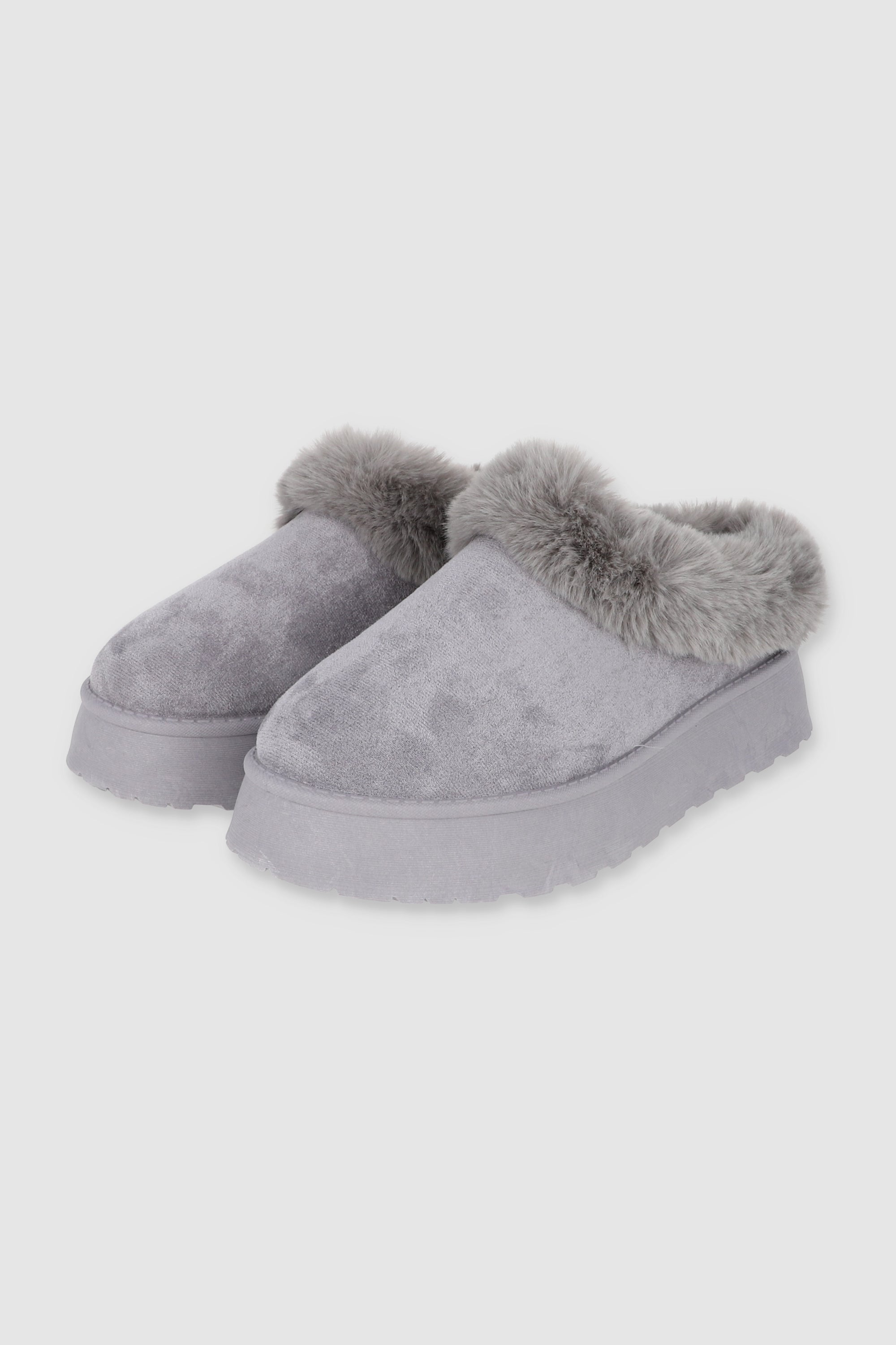 Pantufla Peluda Mula