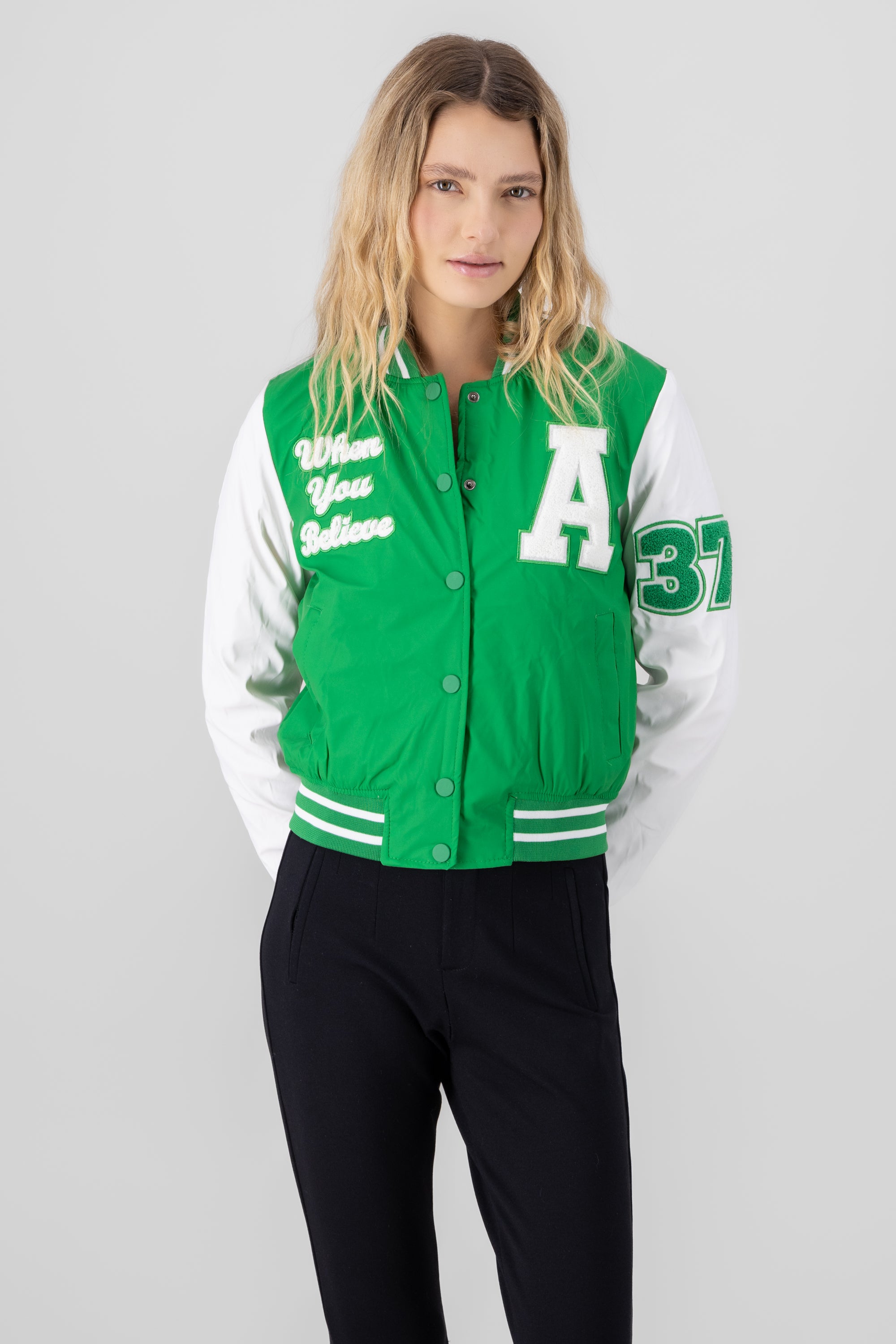 Bomber letras manga larga