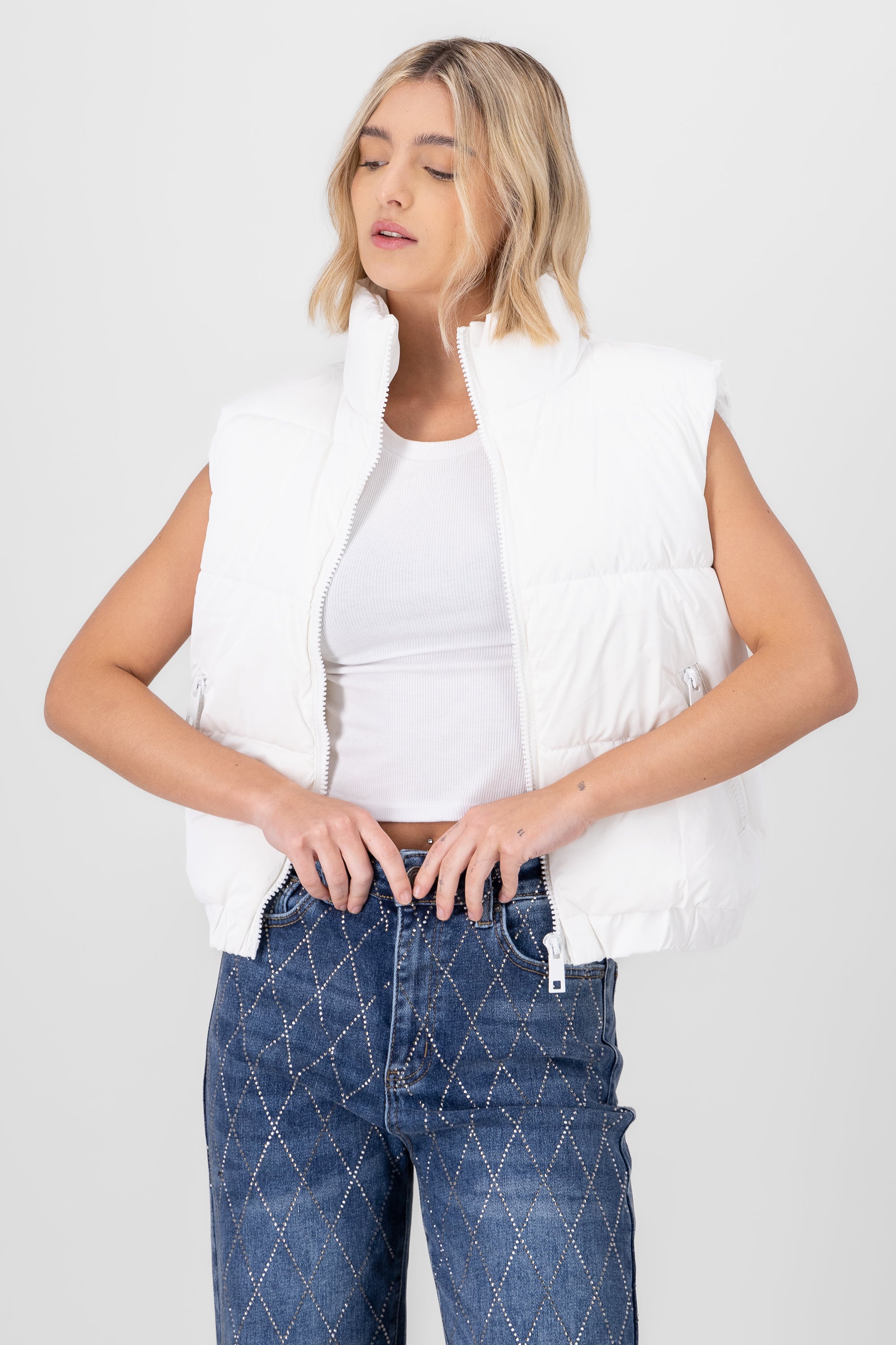 Chaleco crop bolsas BLANCO