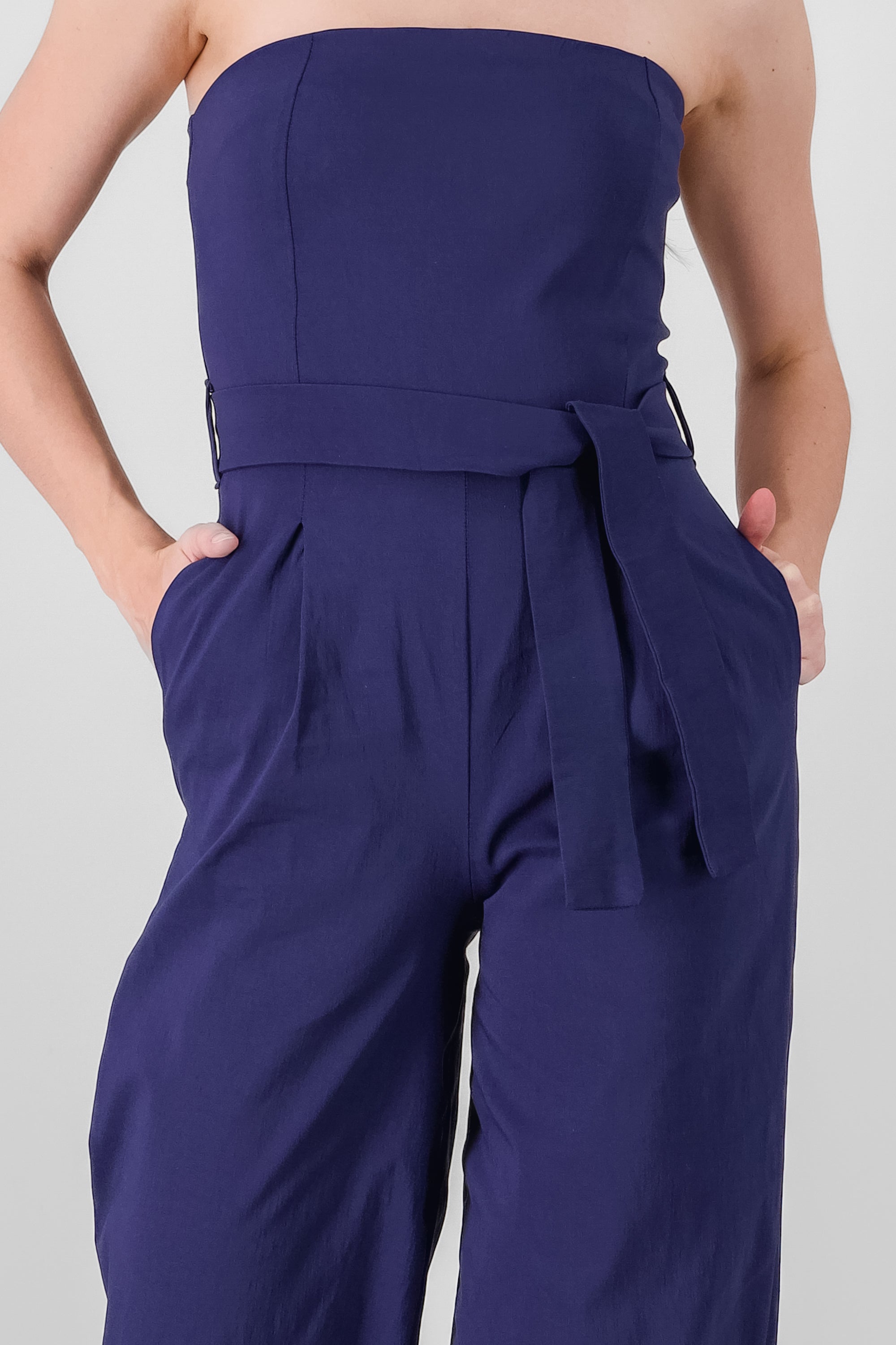 Jumpsuit strapless detalle cinturon MARINO