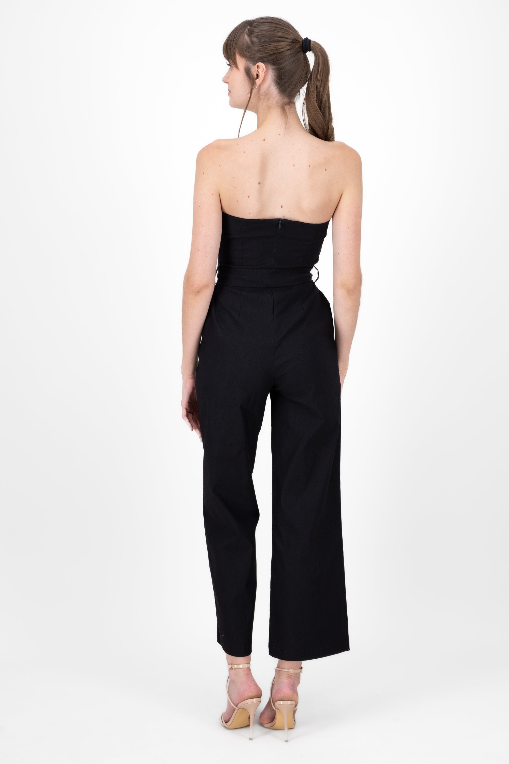 Jumpsuit strapless detalle cinturon NEGRO