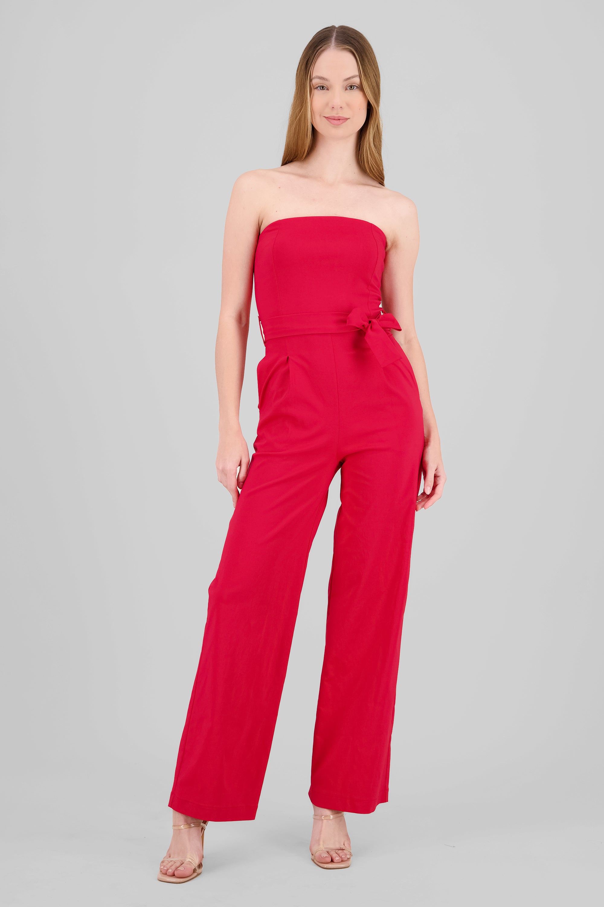 Jumpsuit strapless detalle cinturon ROJO CEREZA