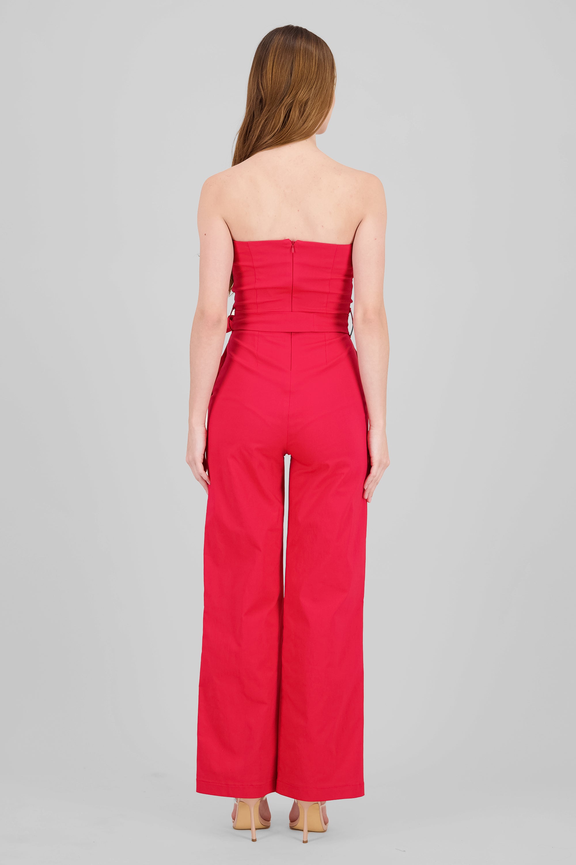 Jumpsuit strapless detalle cinturon ROJO CEREZA