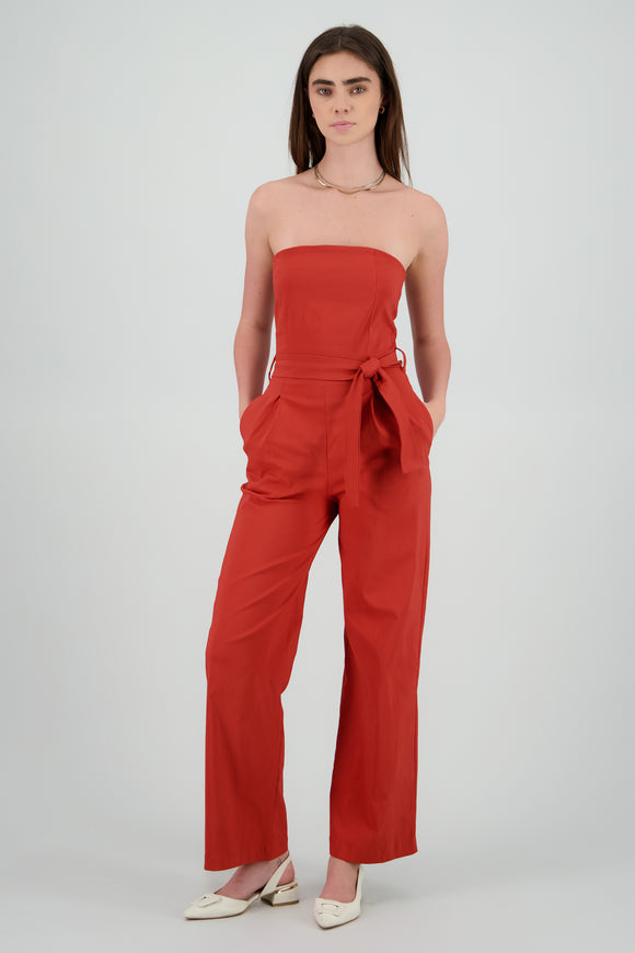 Jumpsuit strapless detalle cinturon