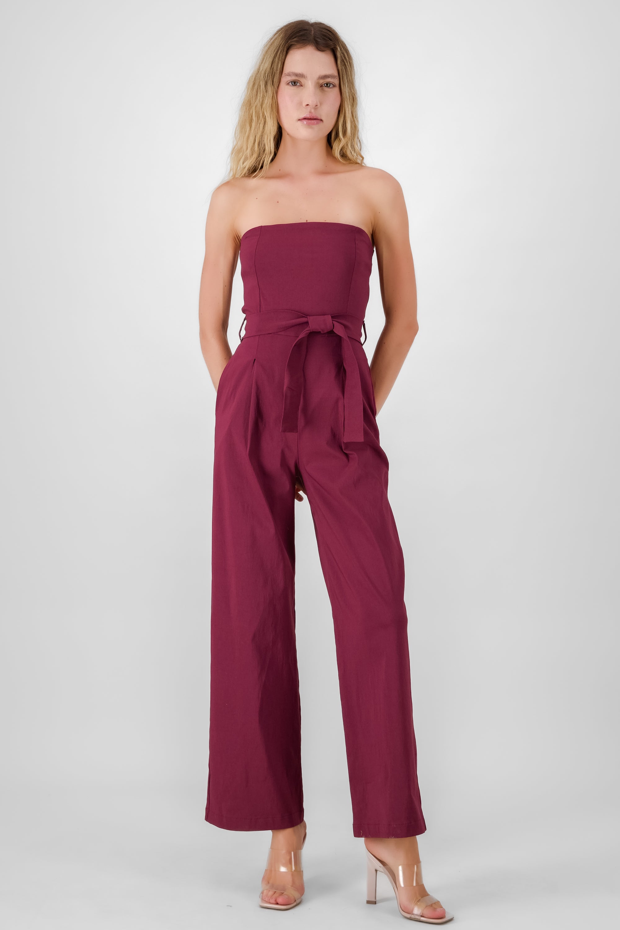 Jumpsuit strapless detalle cinturon VINO