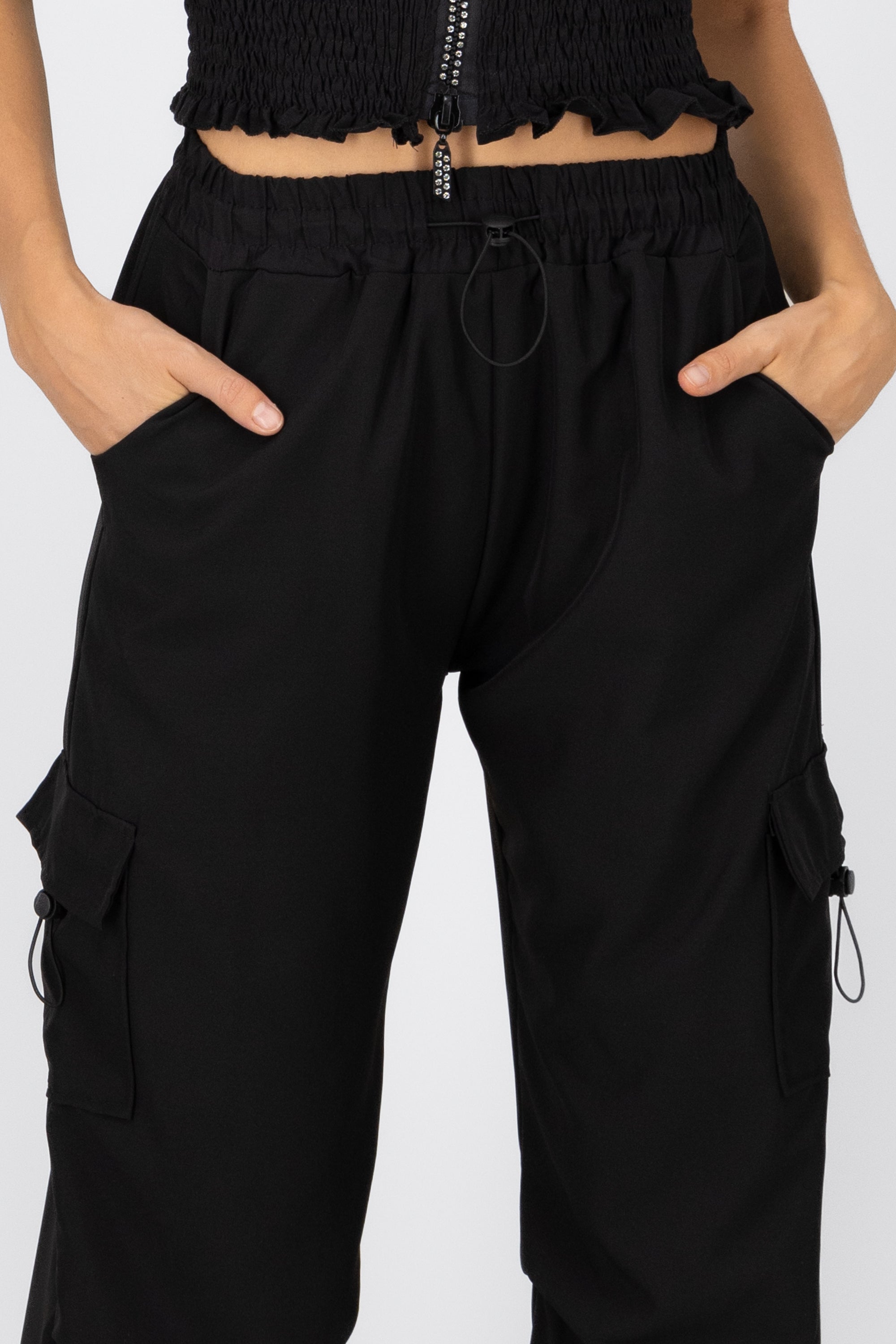 Jogger detalle cargo NEGRO