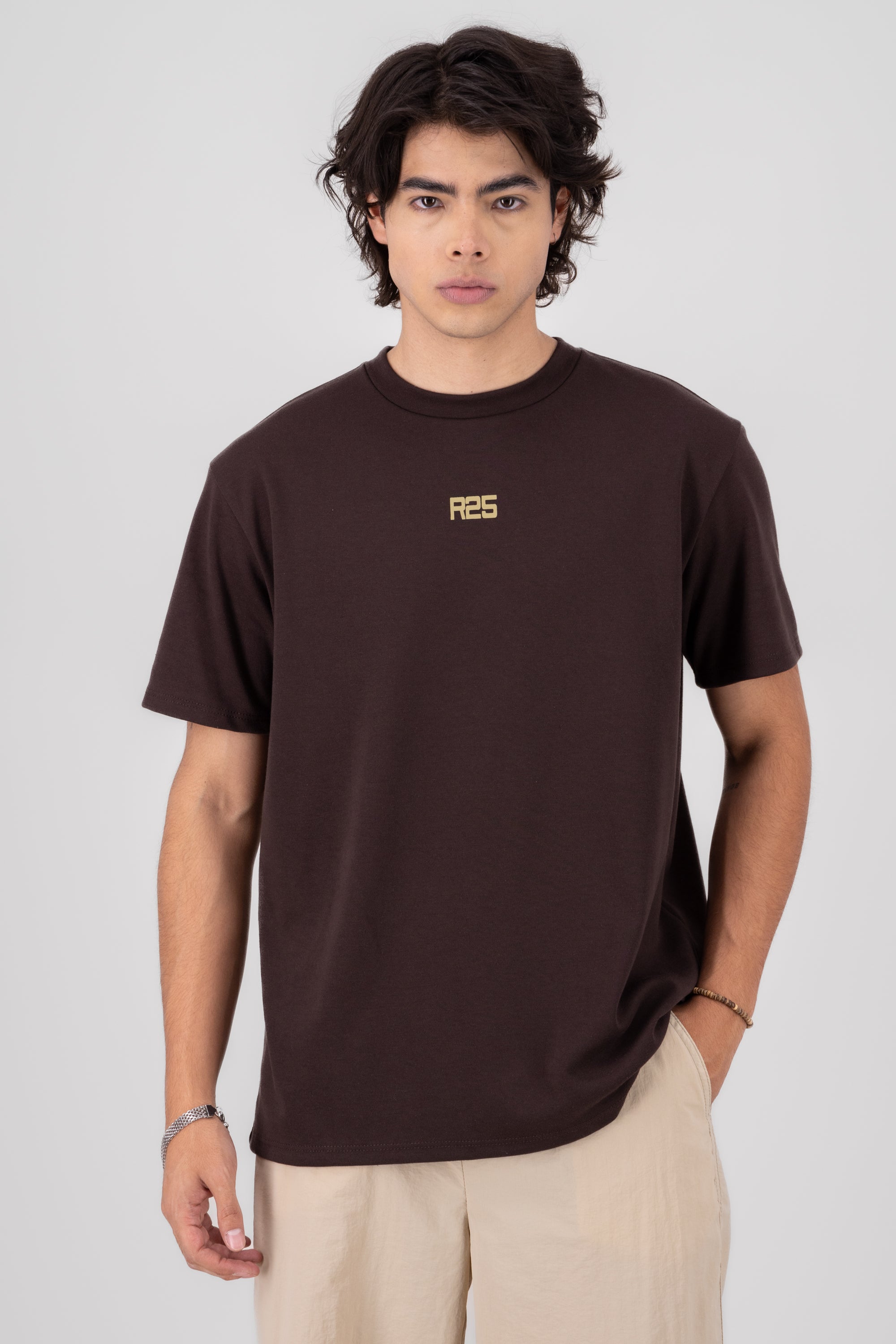 Playera oversized R25 CHOCOLATE