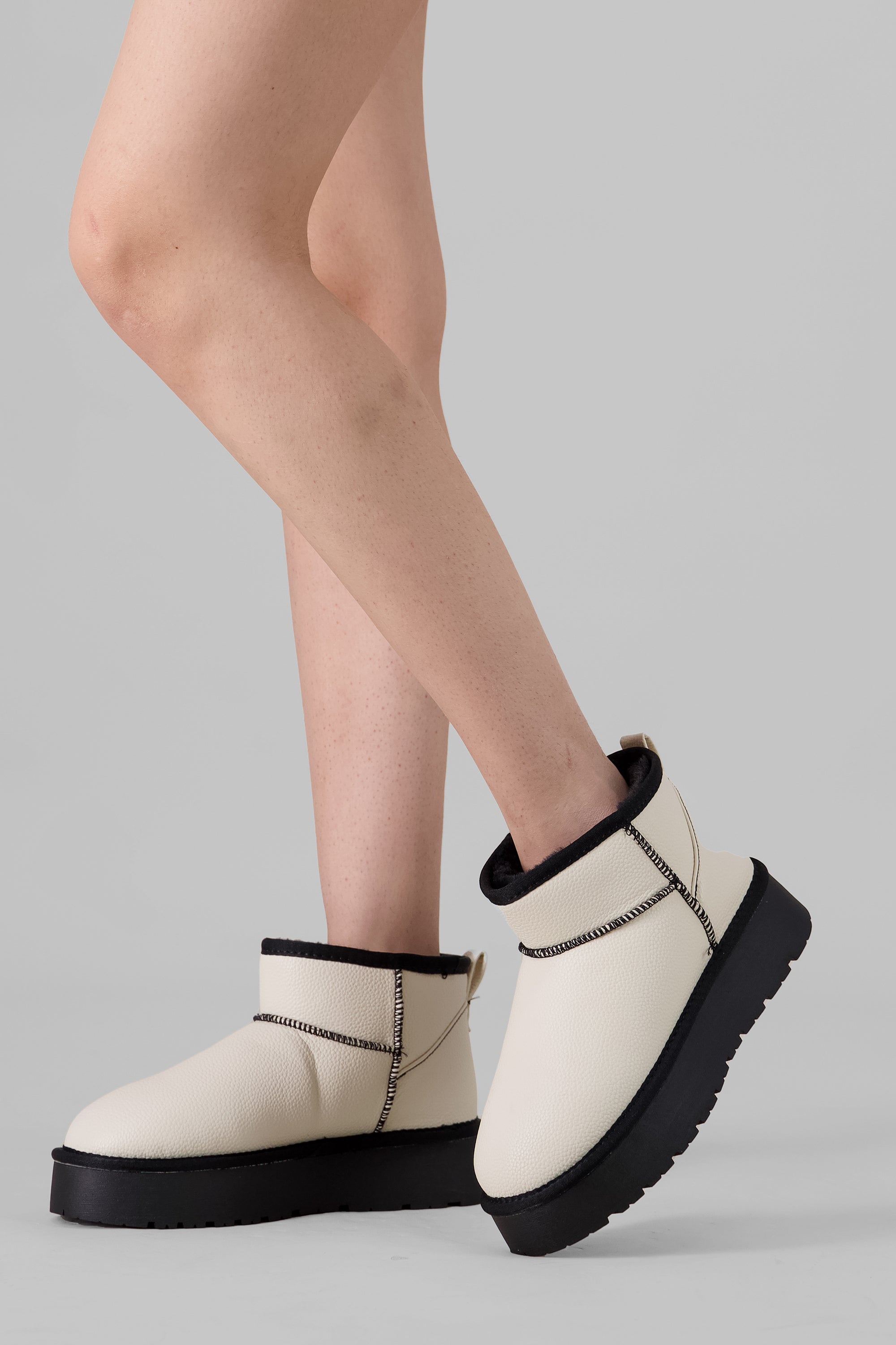 Bota Peluche Pu