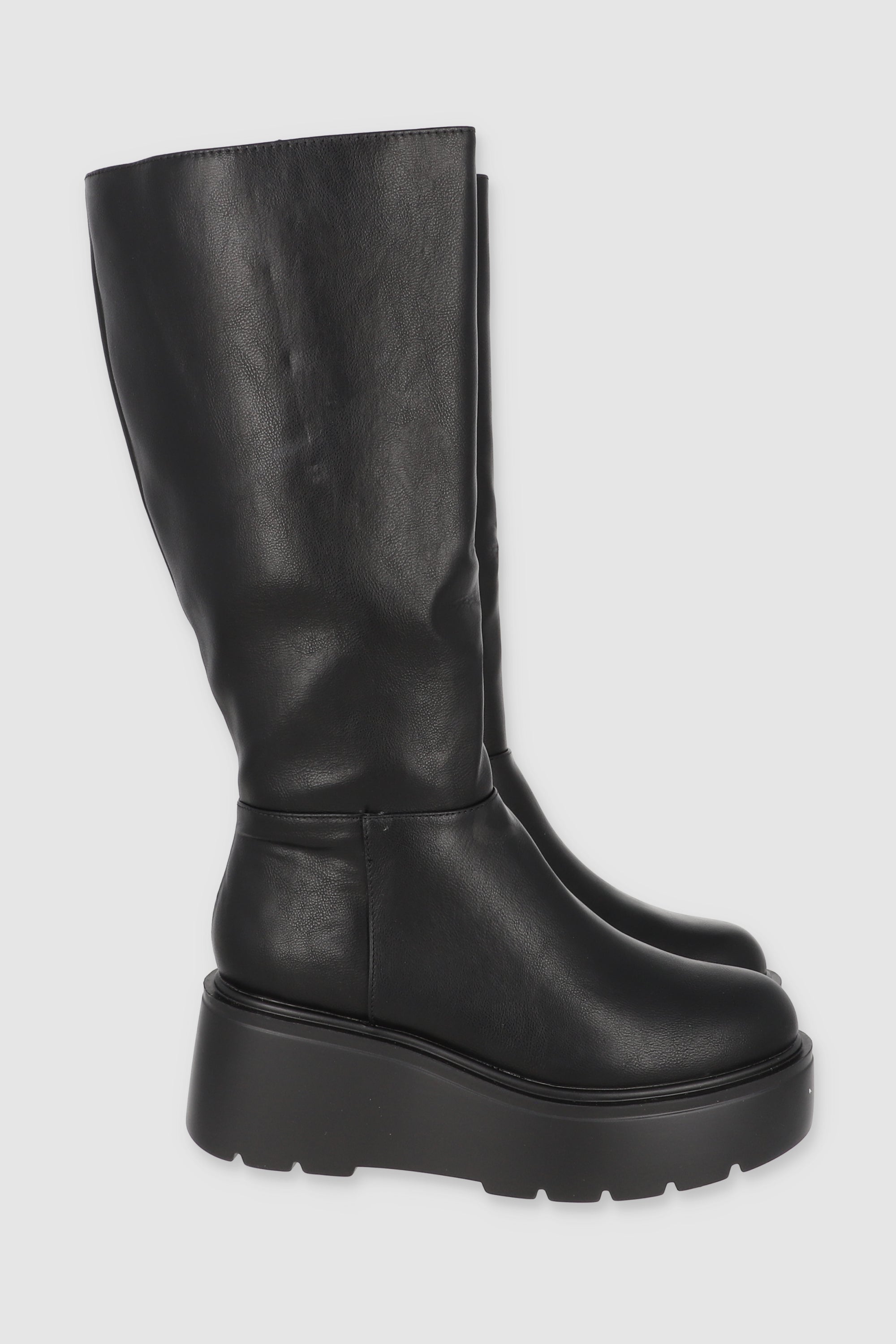 Bota estructurada suela track chunky NEGRO