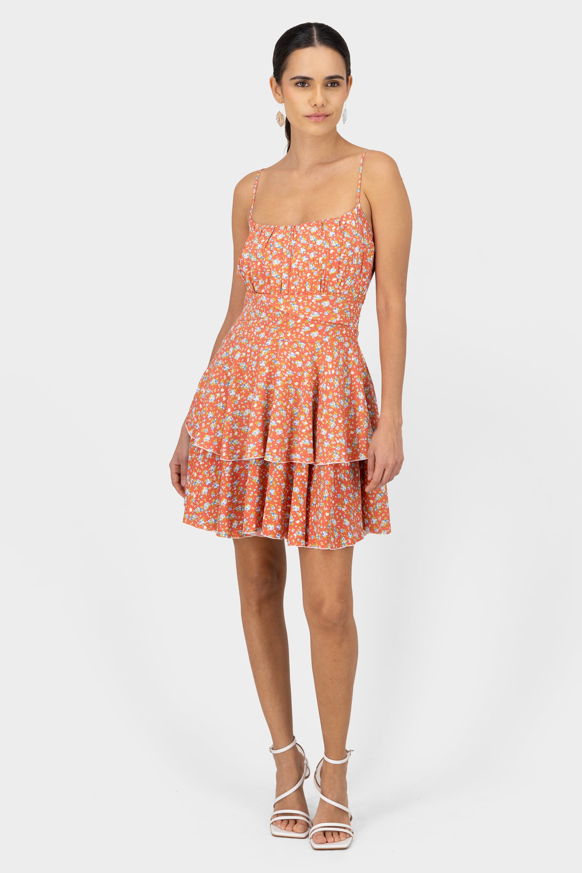 Vestido mini olanes tirantes