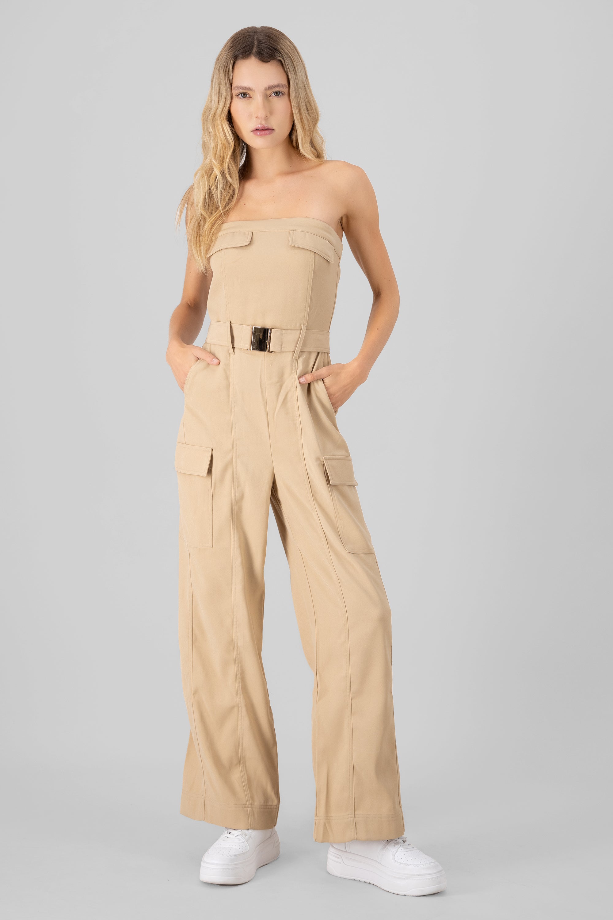 Jumpsuit liso cargo CAMELLO