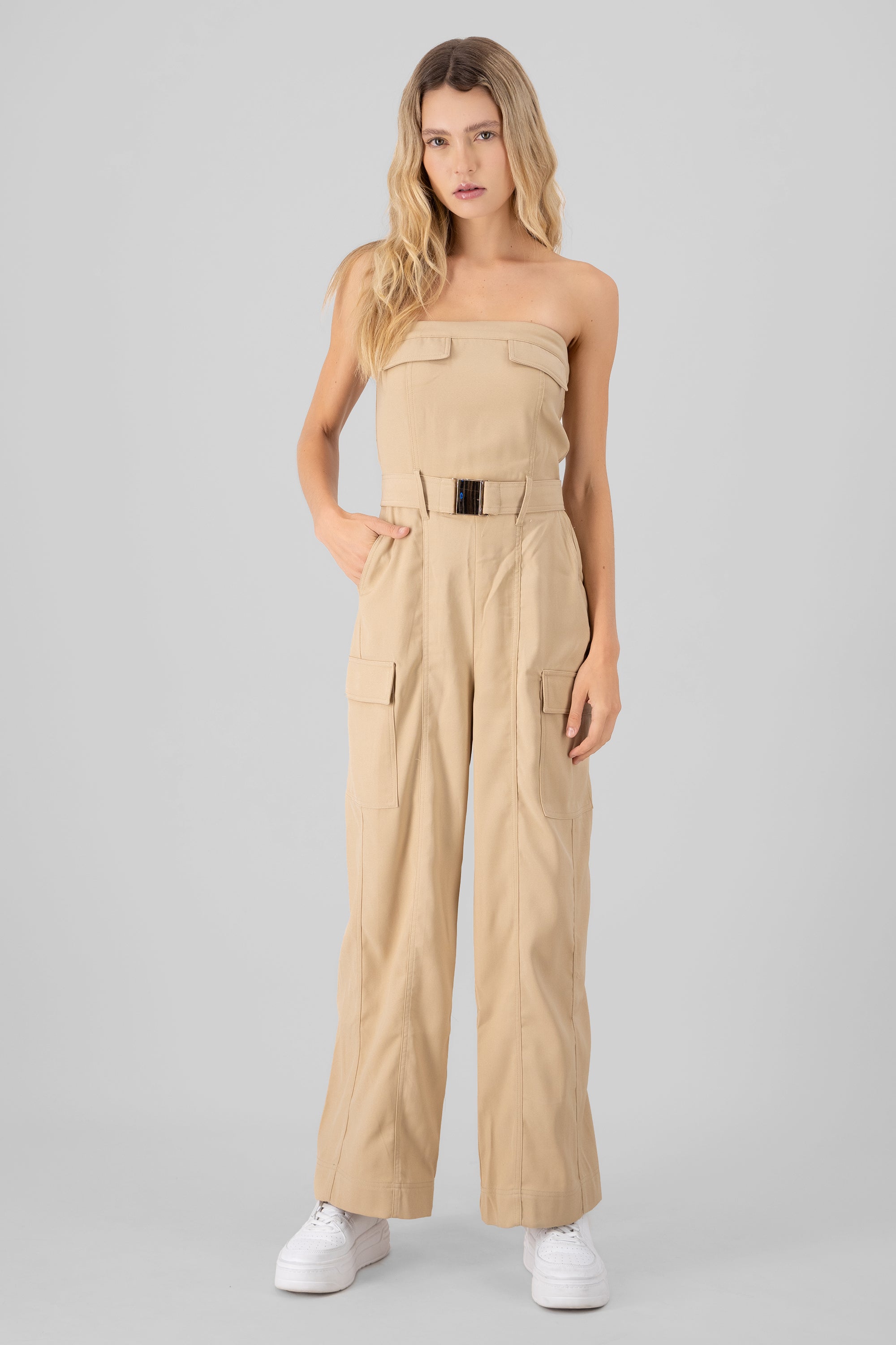 Jumpsuit liso cargo CAMELLO