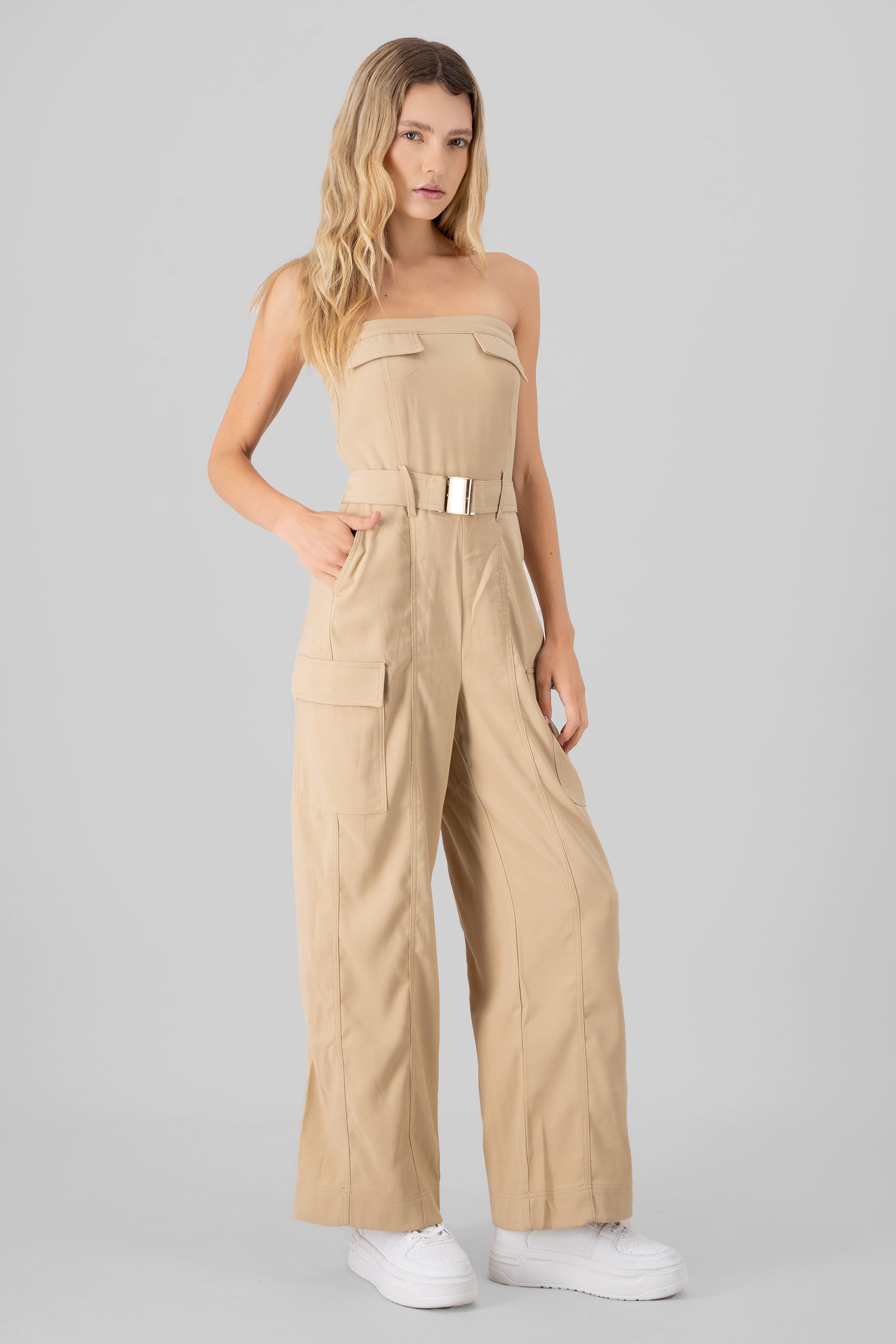 Jumpsuit liso cargo CAMELLO