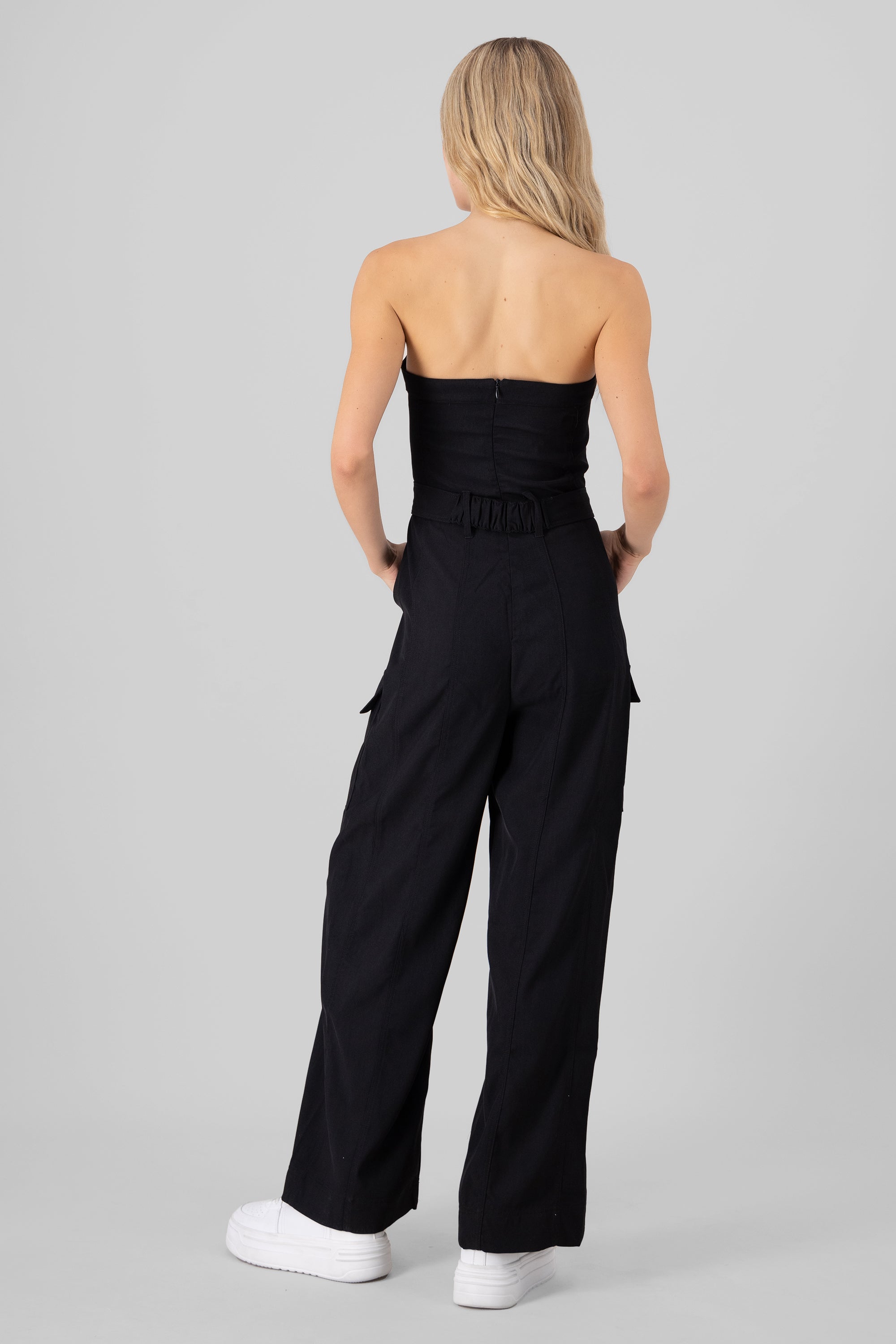 Jumpsuit liso cargo NEGRO