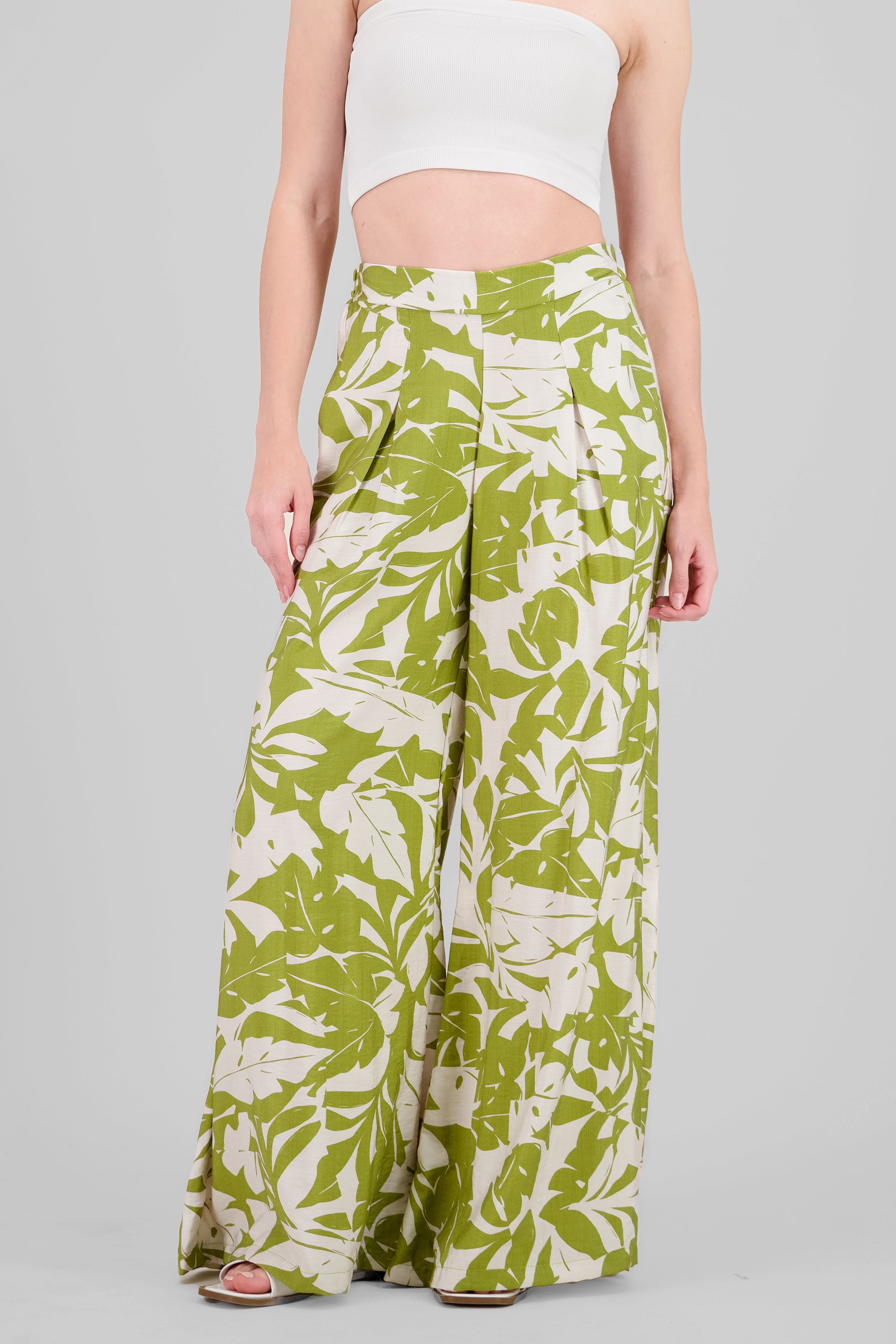 Pantalon amplio estampado tropical OLIVO COMBO