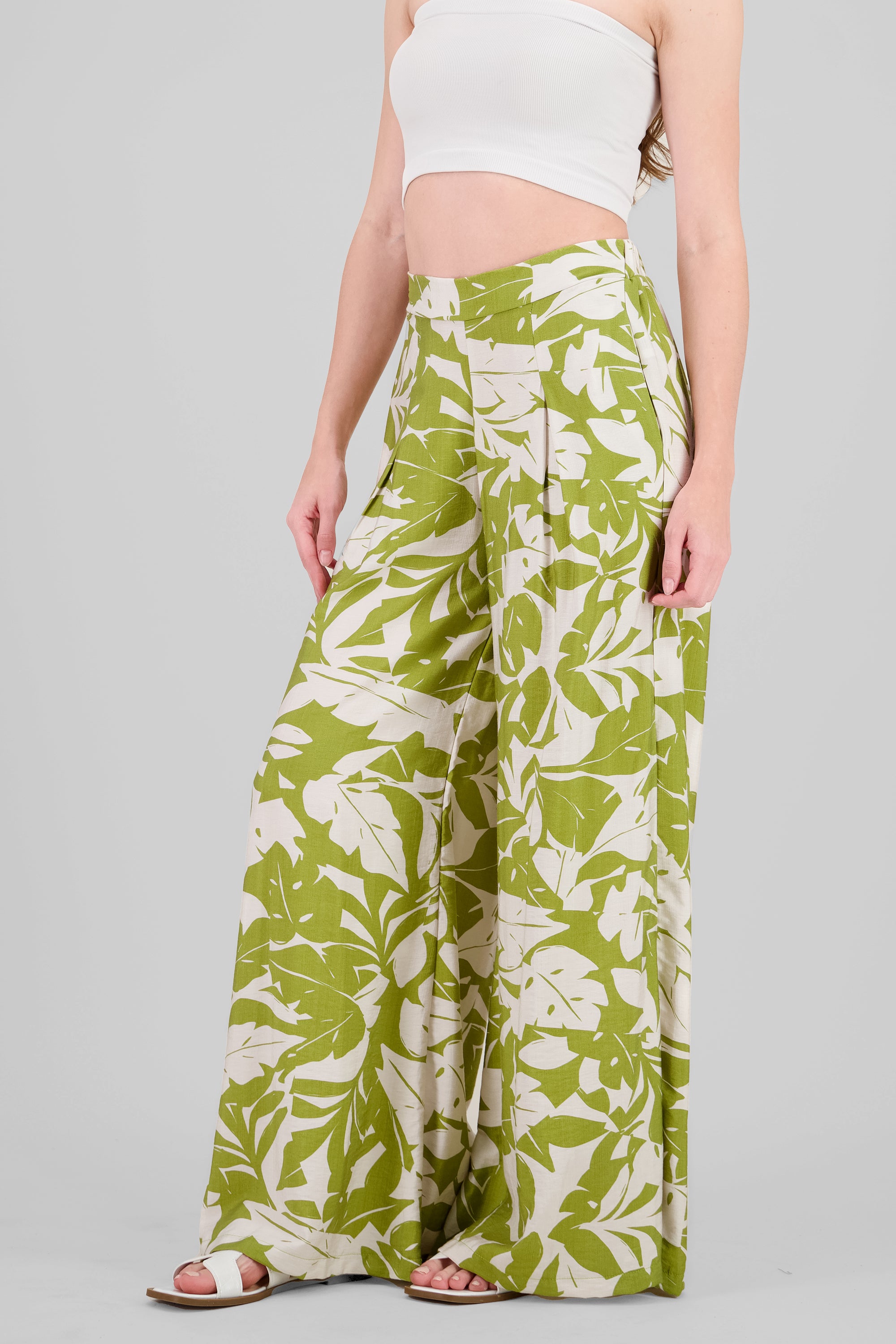 Pantalon amplio estampado tropical OLIVO COMBO