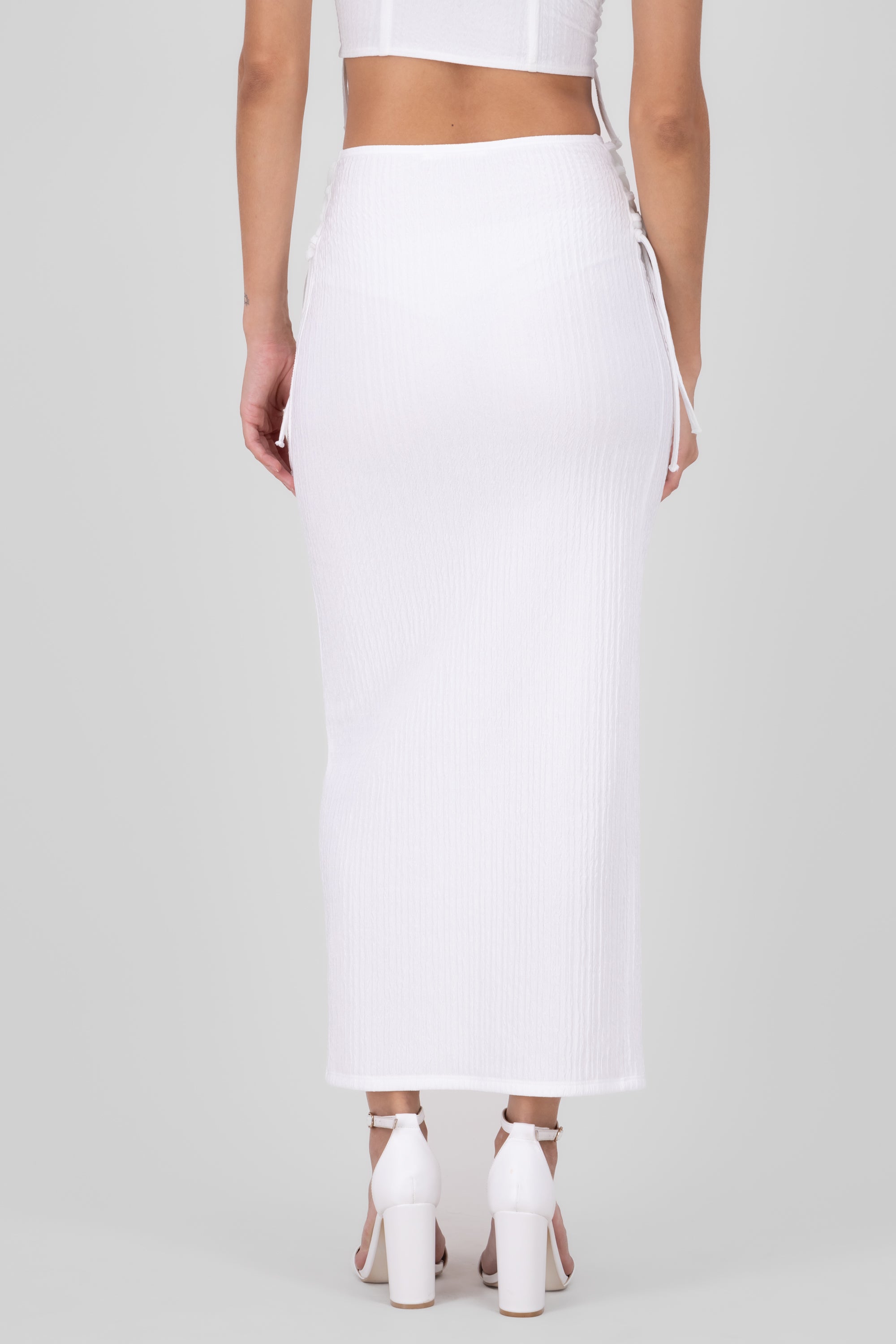 falda textura midi BLANCO