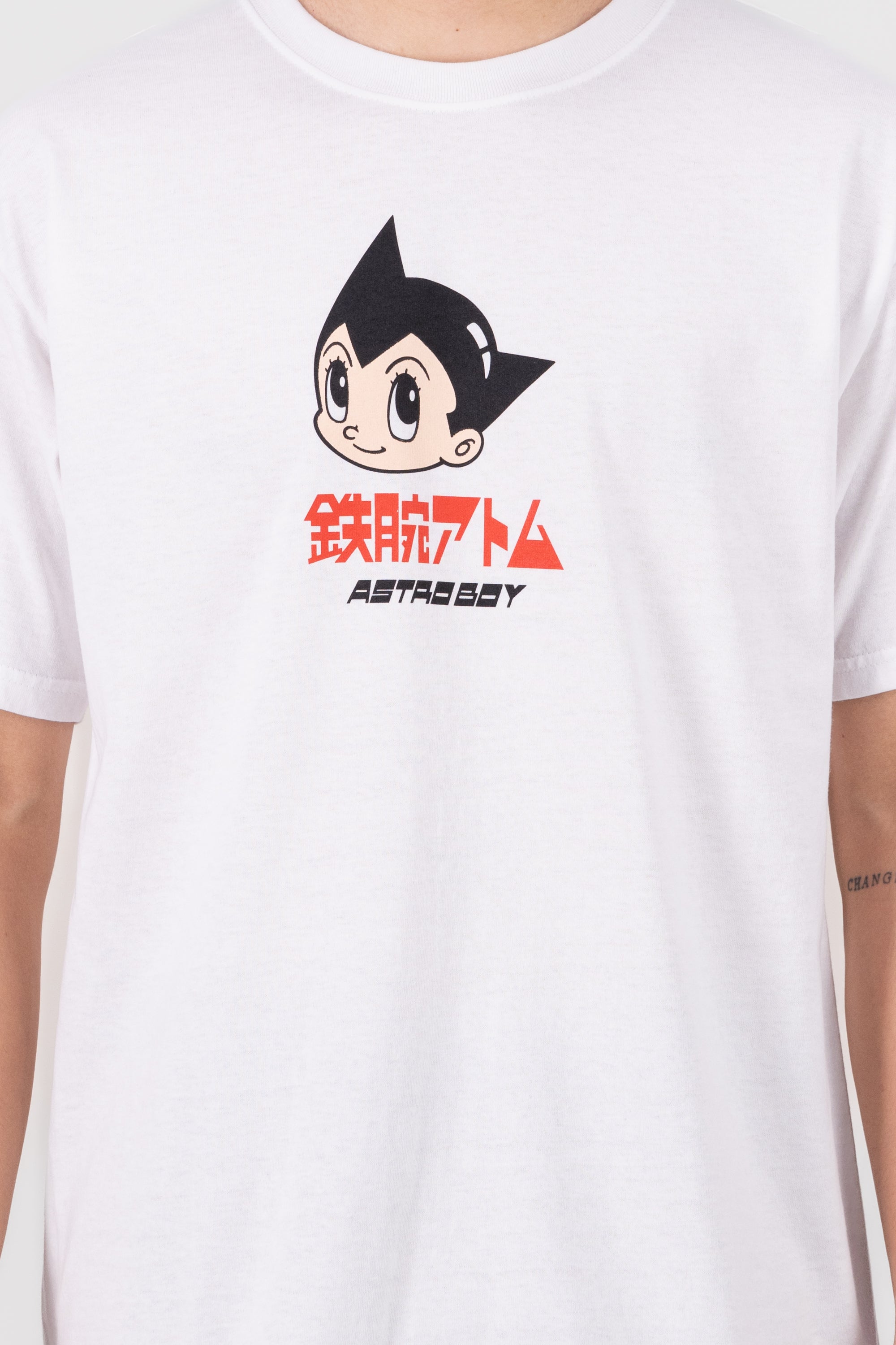 Playera oversized Astro Boy 2.0 BLANCO