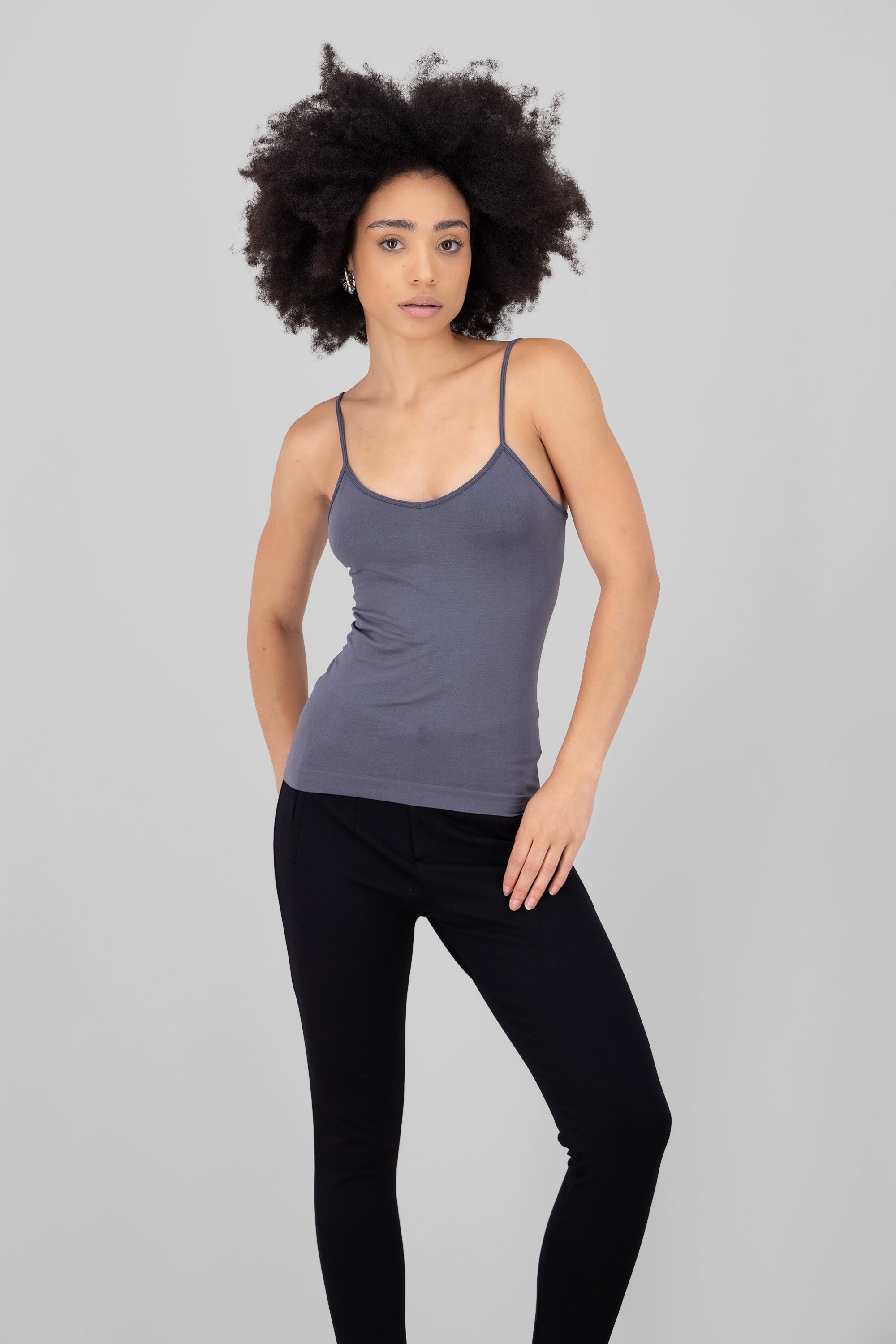 Blusa Ajustada Tirantes GRIS OBSCURO