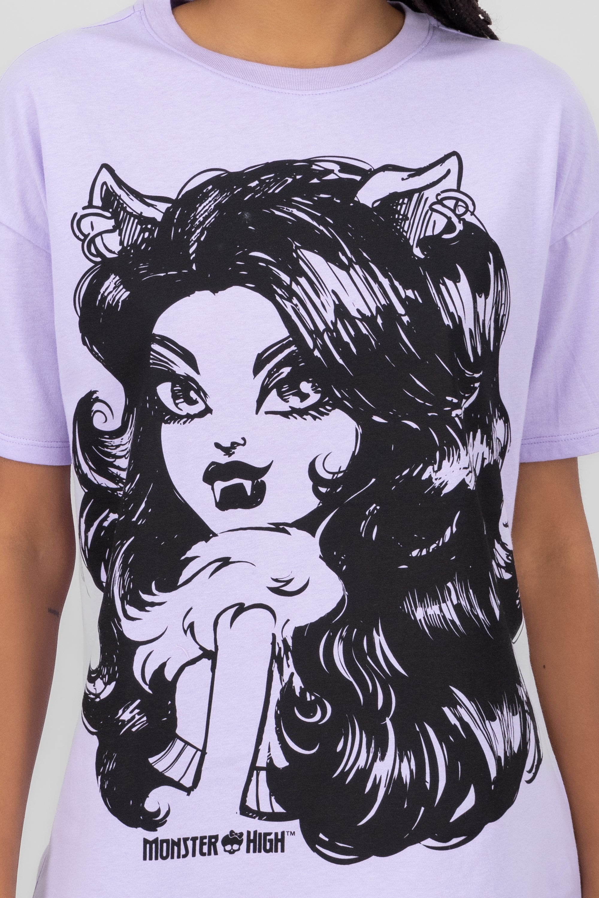 Playera over clawdeen wolf LILA