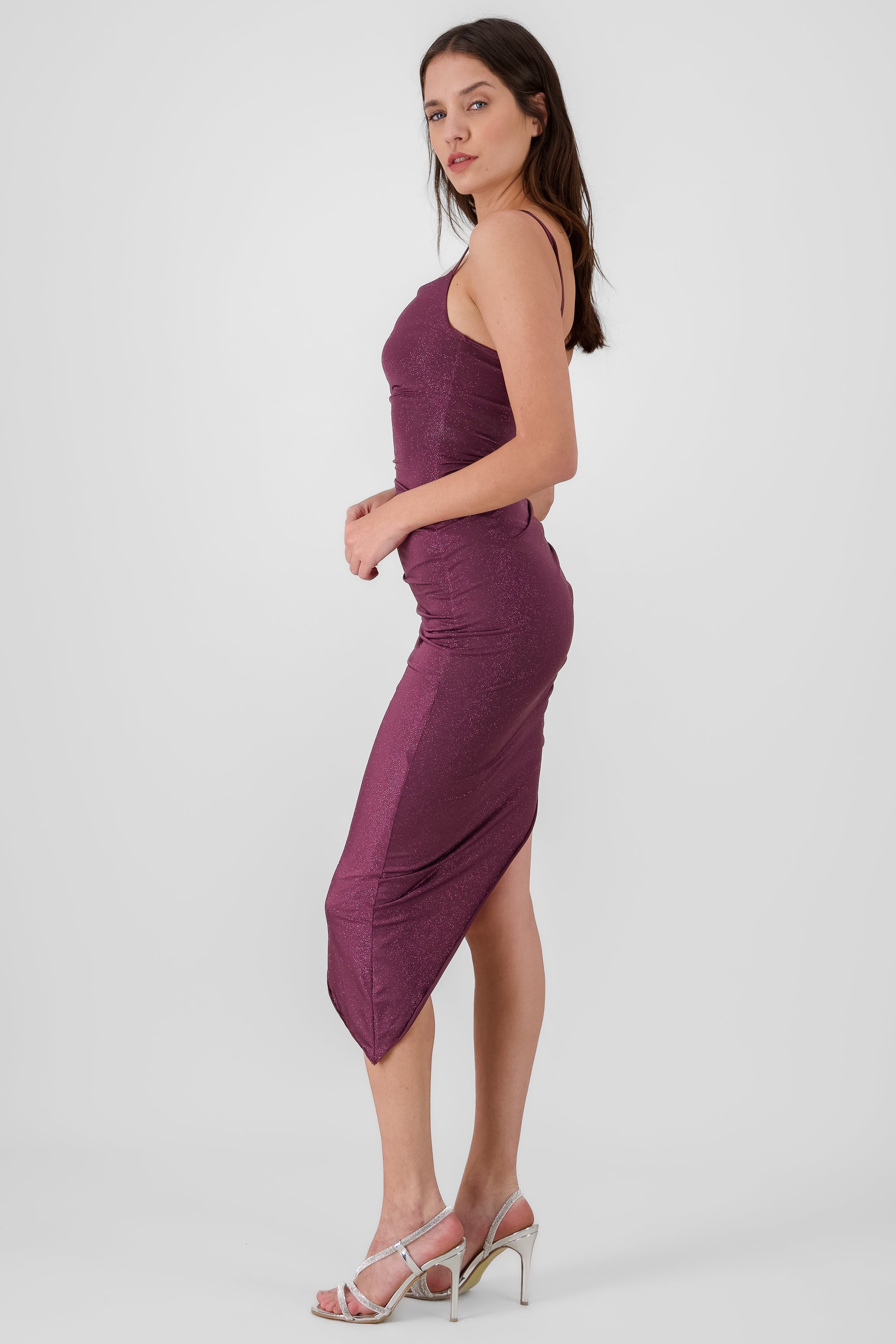 Vestido midi asimetrico brillos VINO