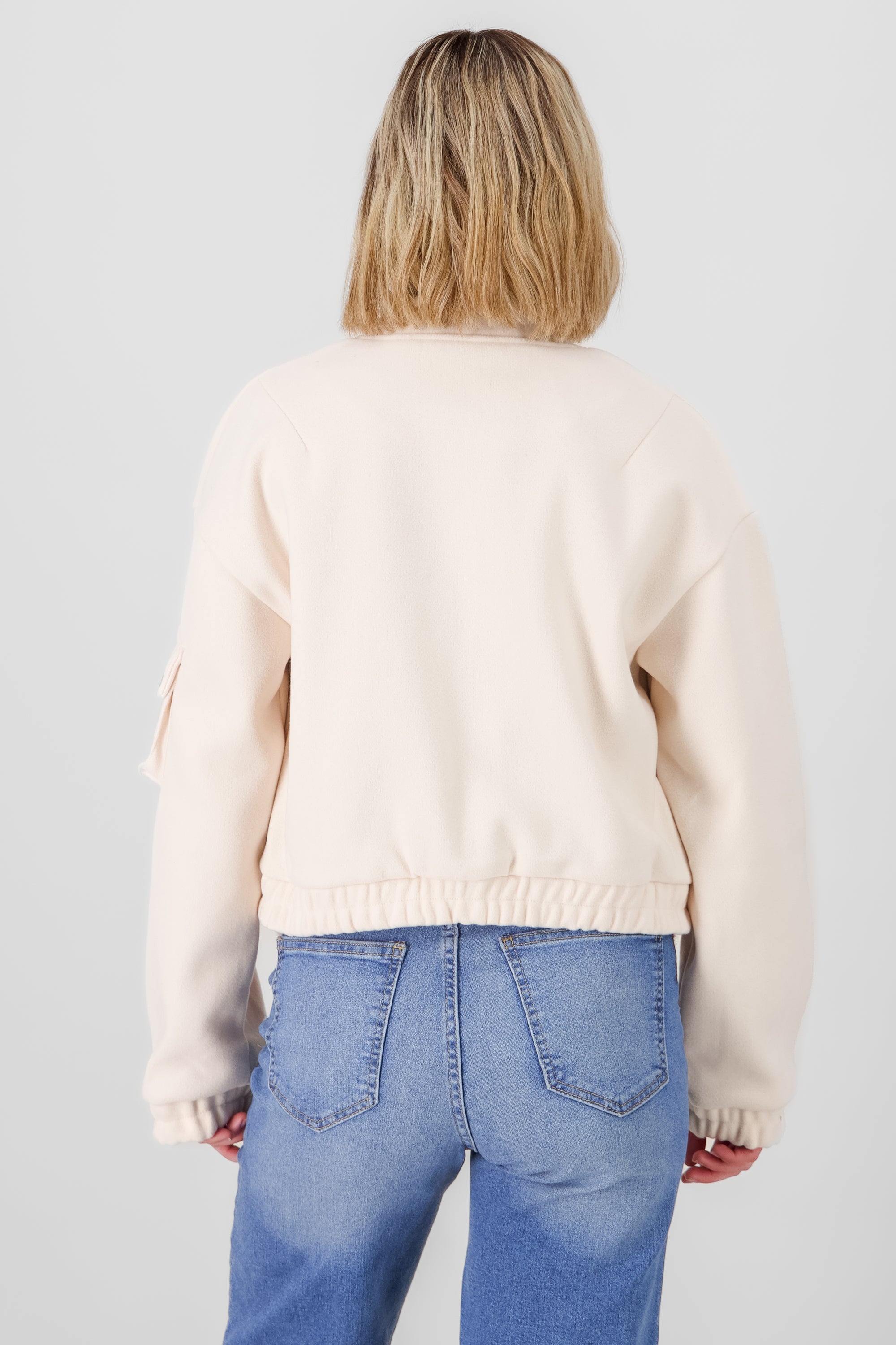 Bomber con textura lisa CREMA