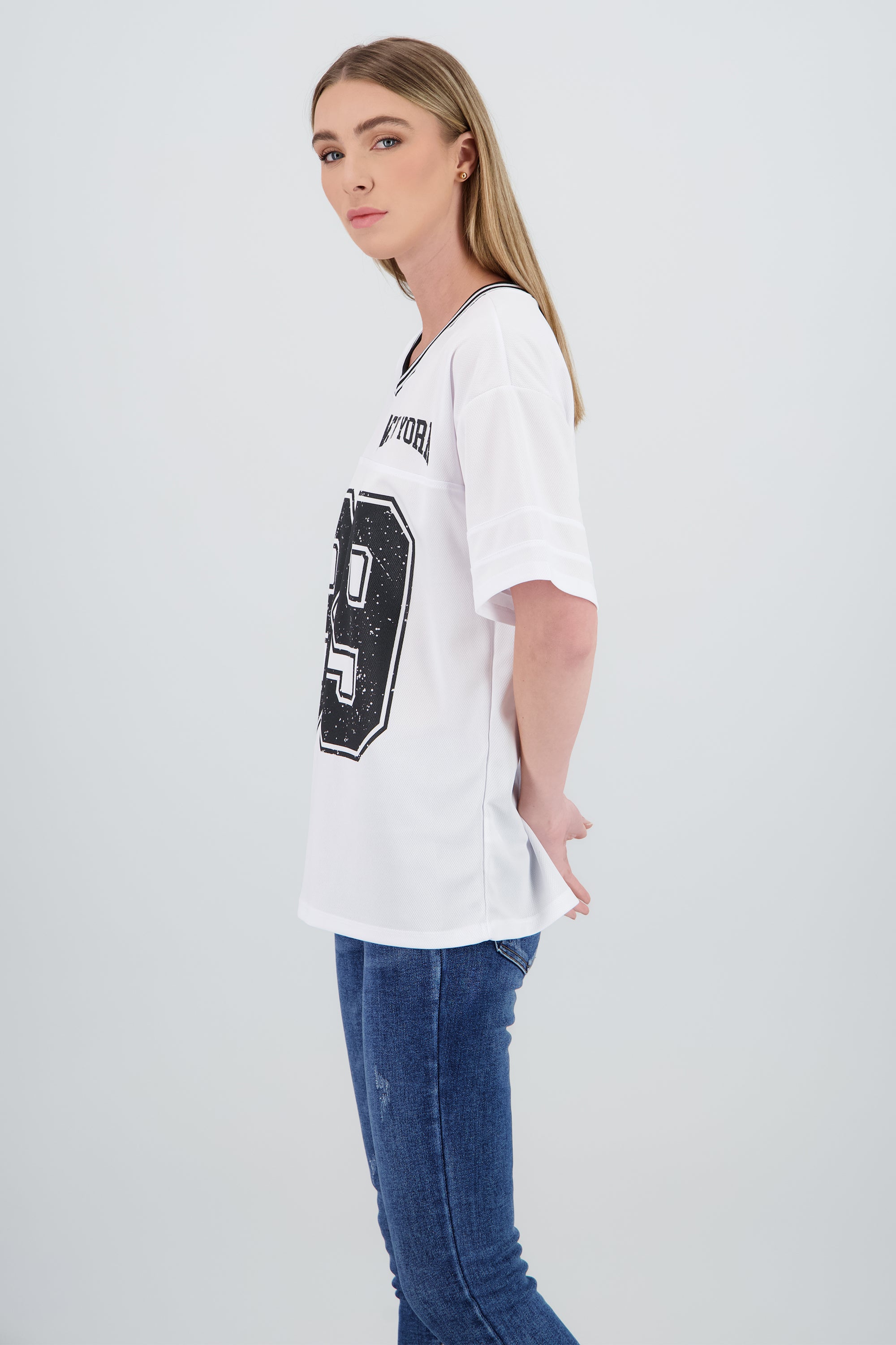 Playera oversize estampado numero BLANCO