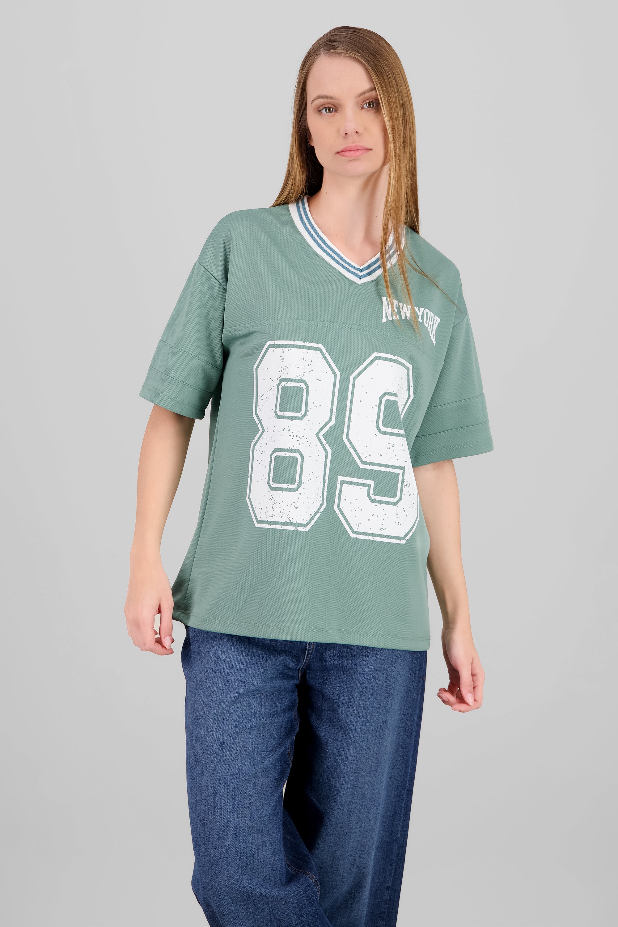 Playera oversize estampado numero SAGE