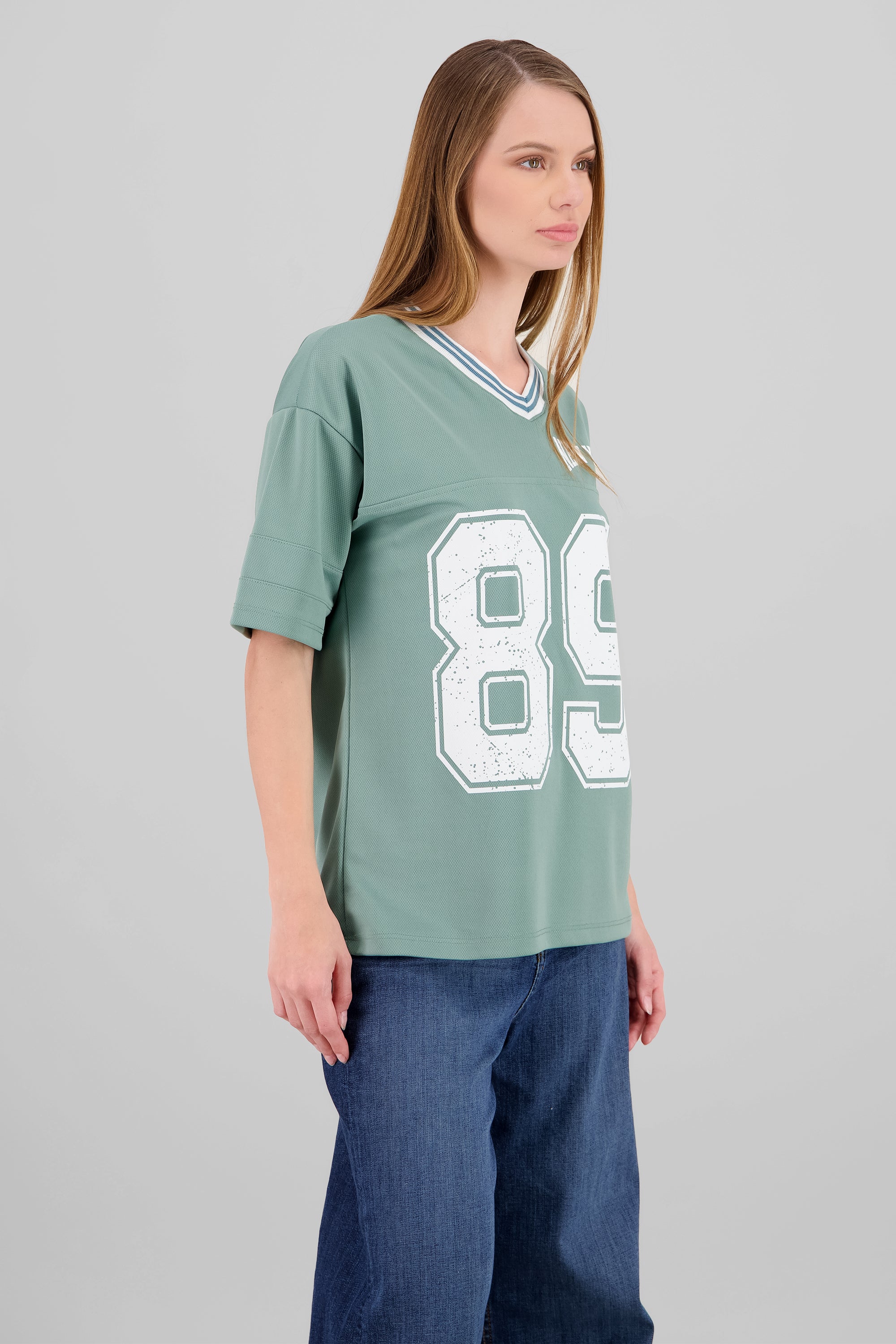 Playera oversize estampado numero SAGE