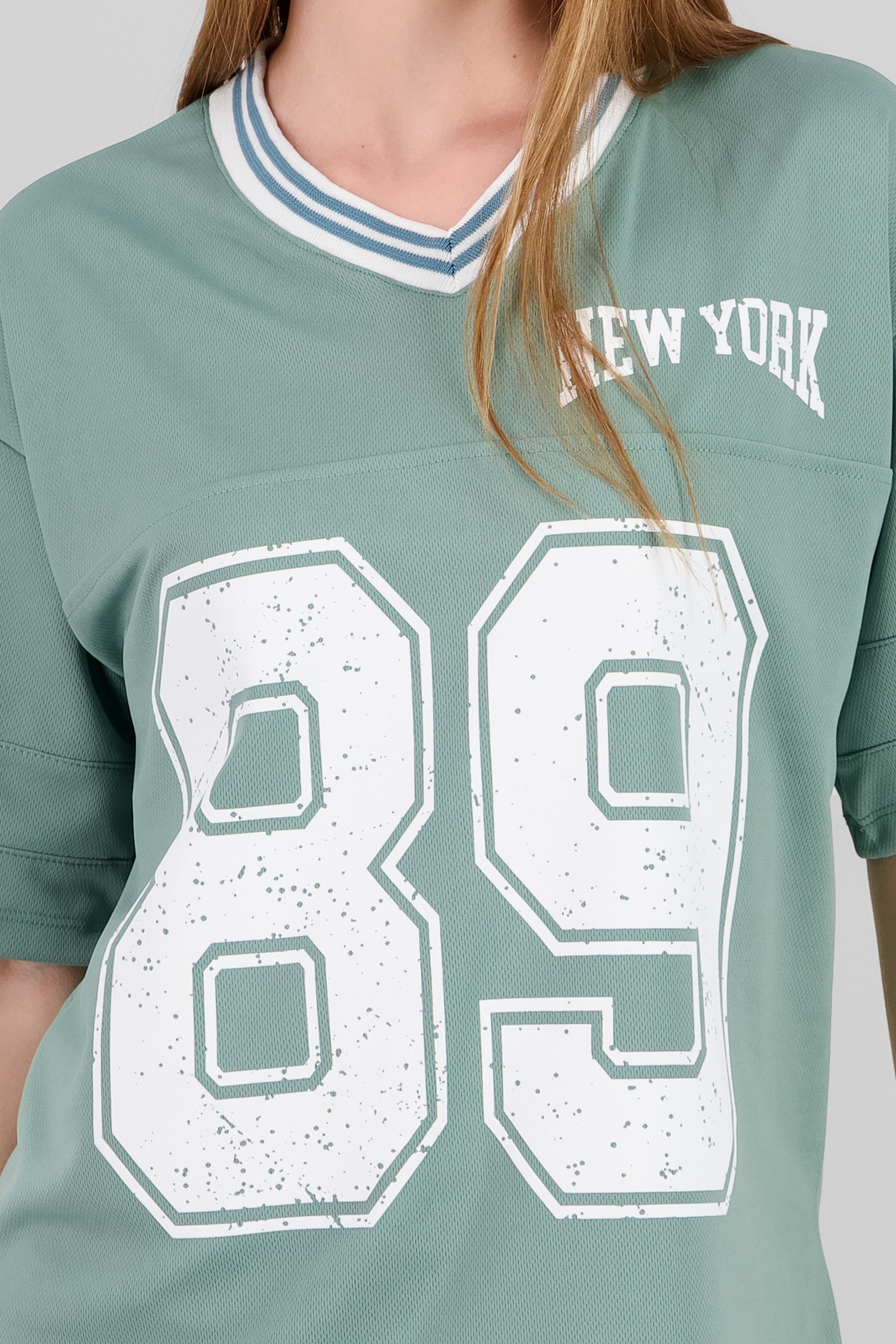 Playera oversize estampado numero SAGE