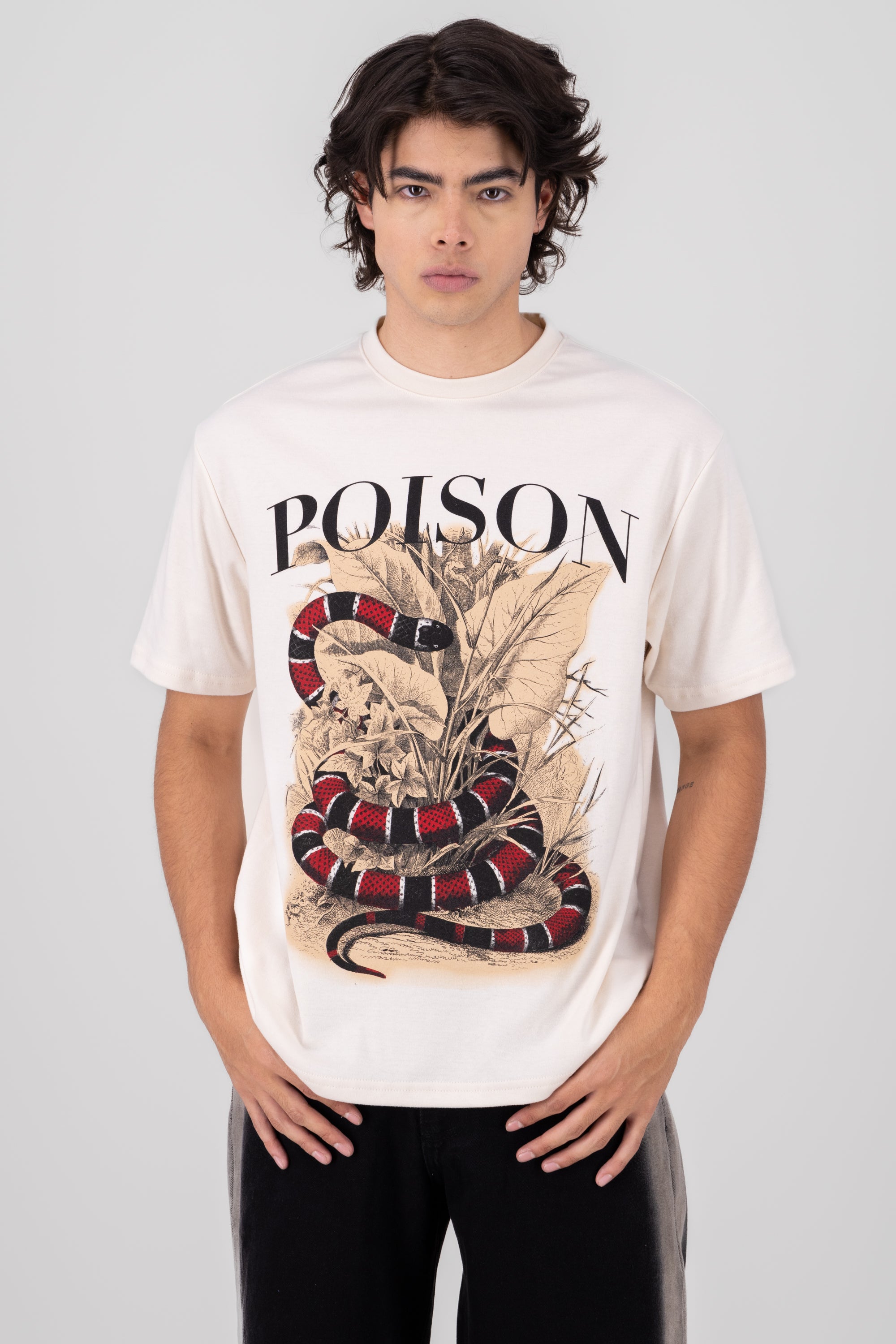 Playera Oversized Poison HUESO COMBO