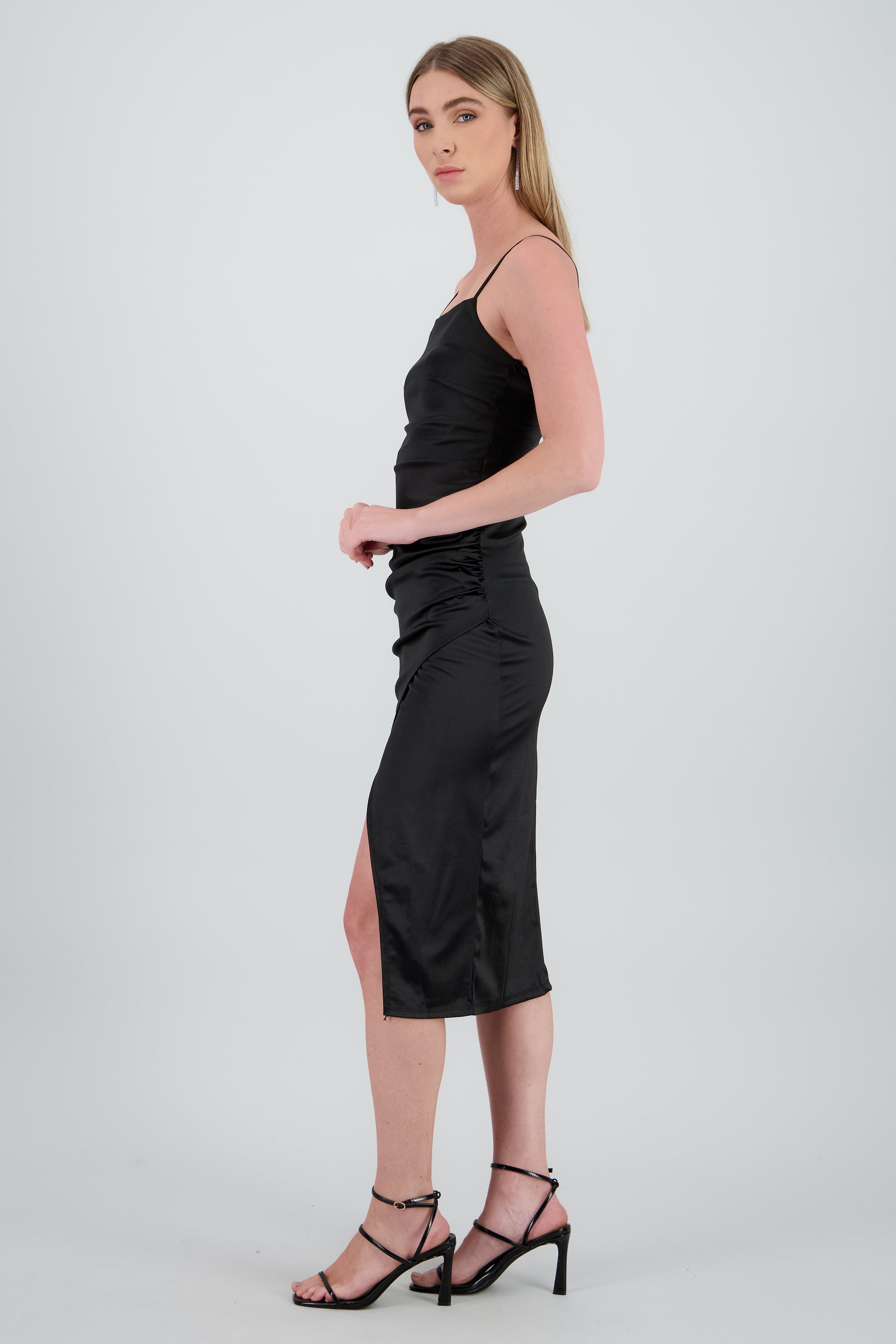 Vestido con cuello cascada y abertura liso NEGRO