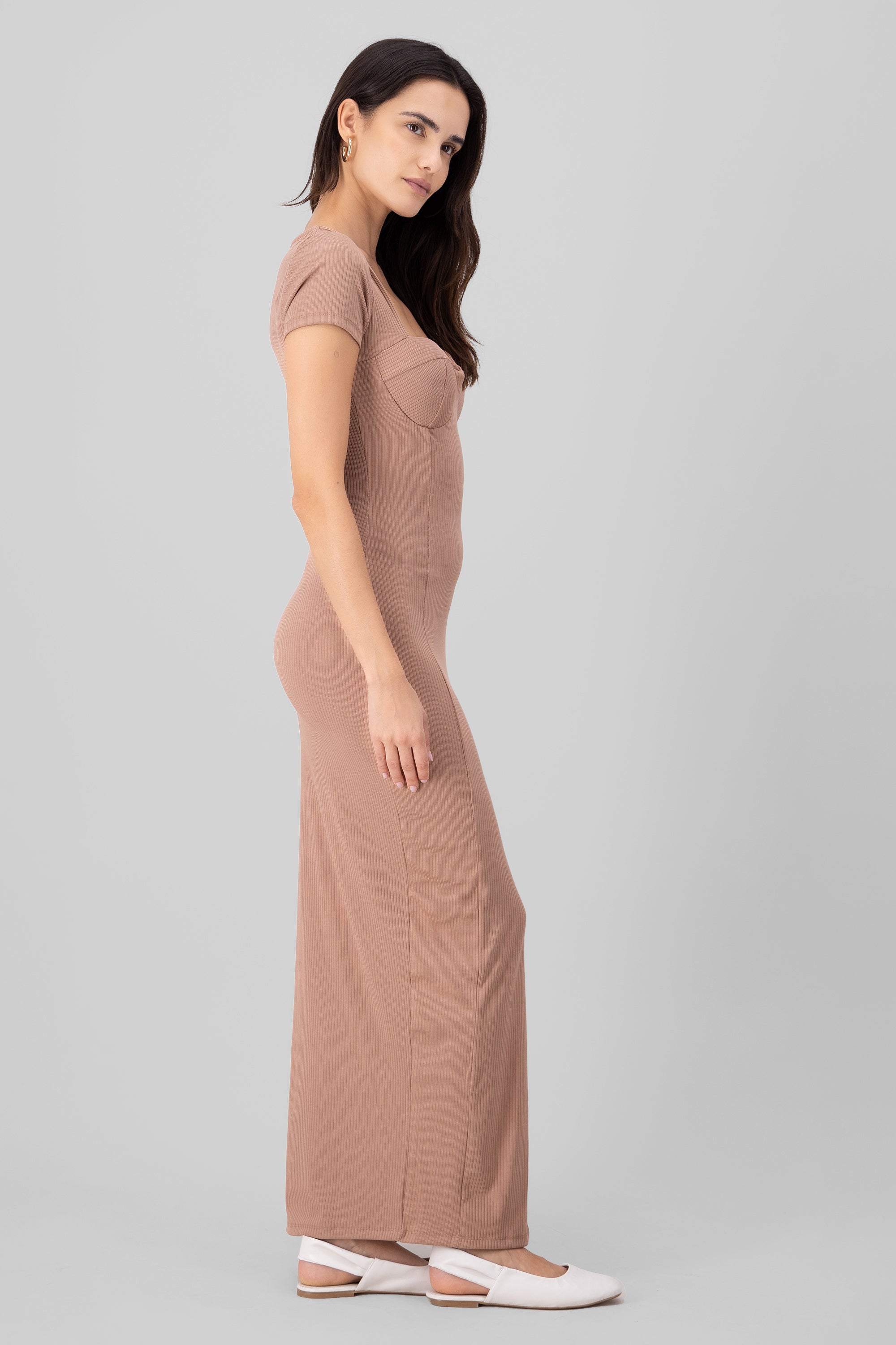 Vestido maxi con copas de rib liso TAN