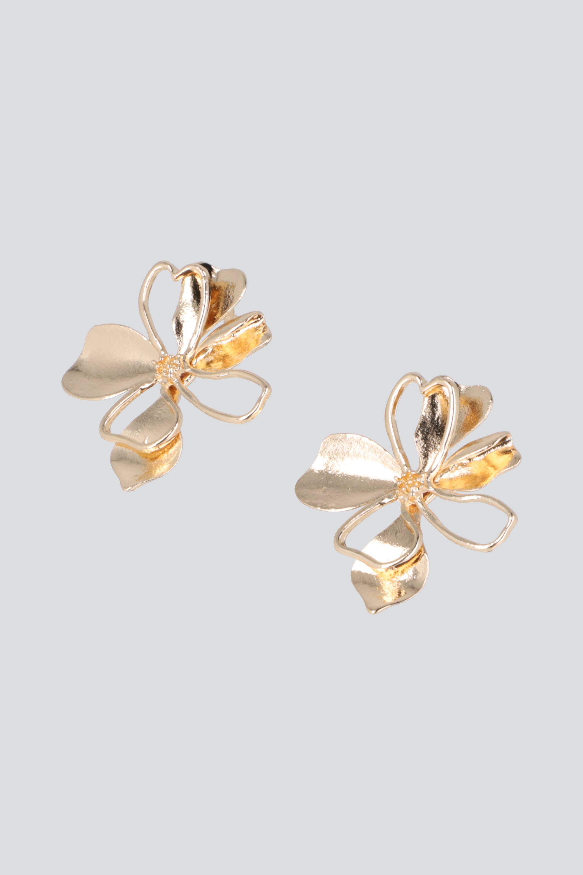 Aretes flor metalica ORO