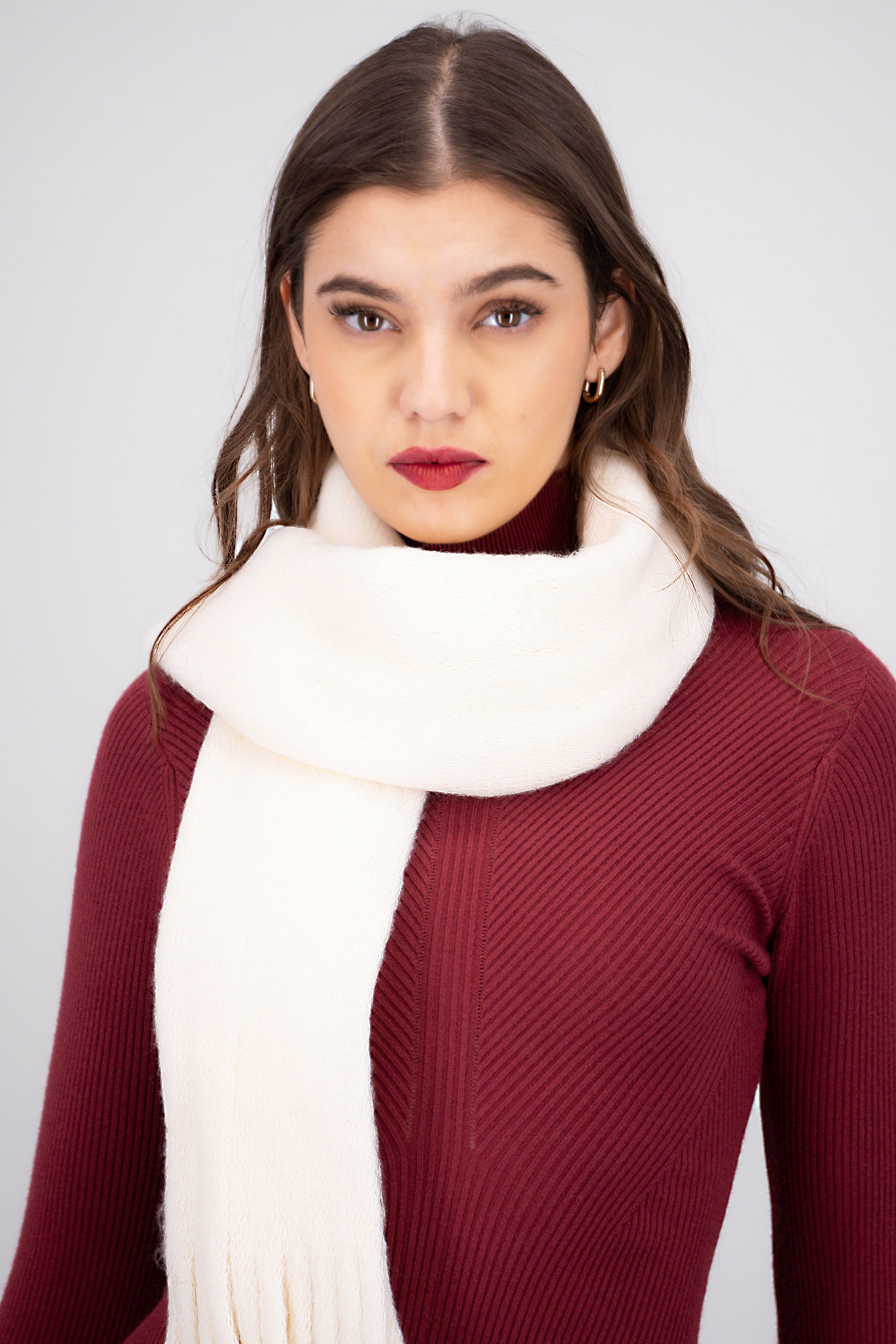 Bufanda color flecos BEIGE