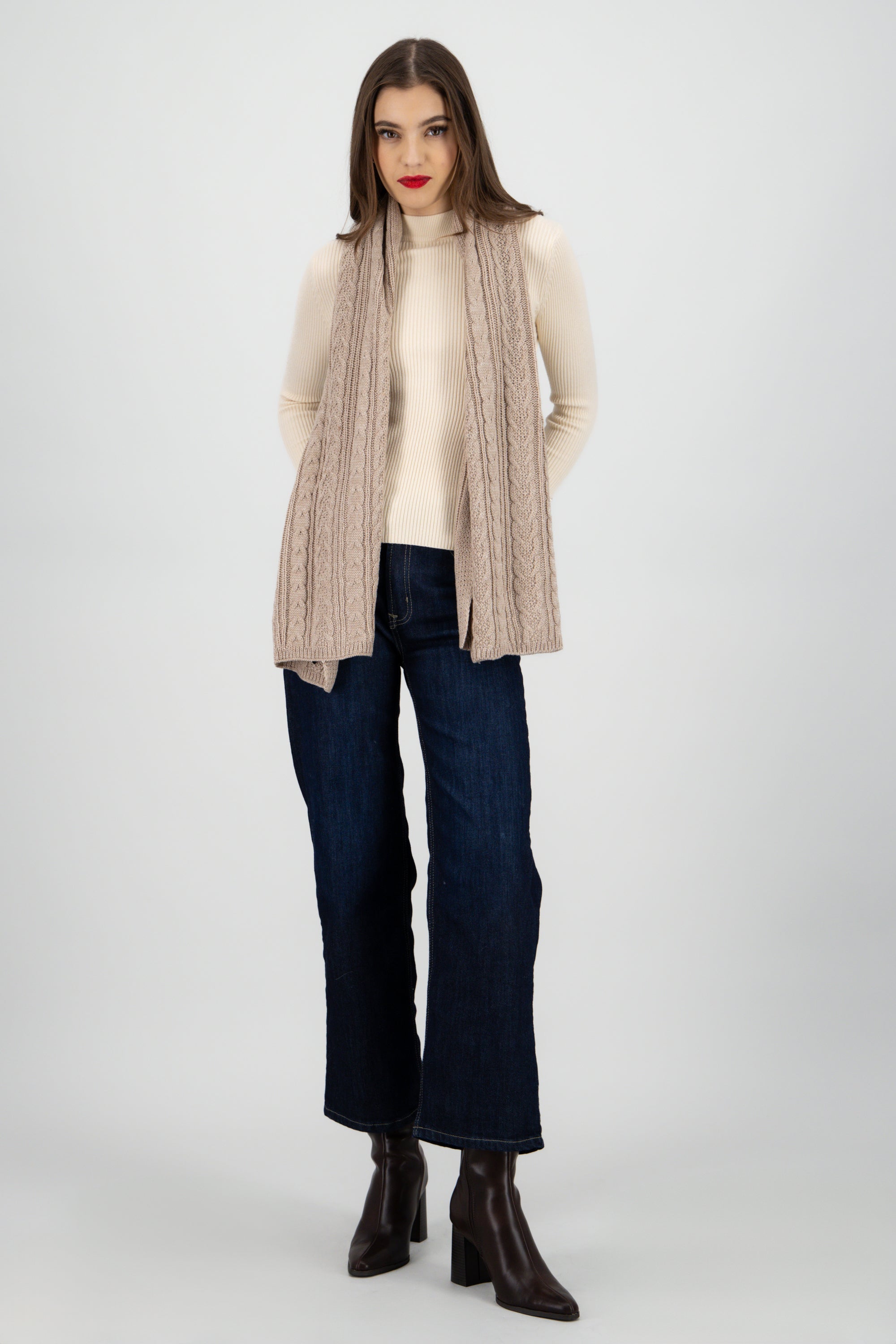 Bufanda tejida trenzas BEIGE