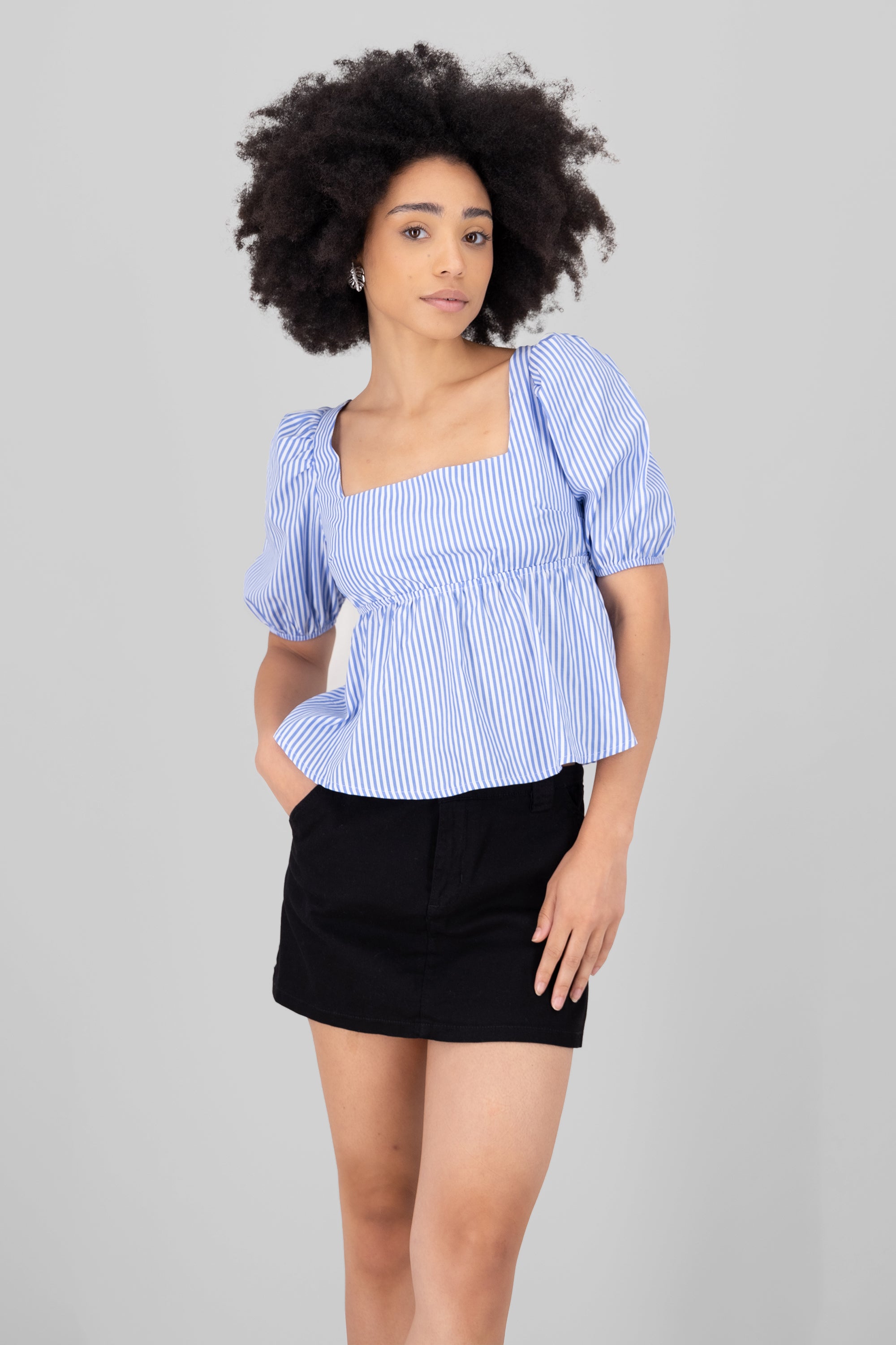 Blusa manga abullonada crop AZUL COMBO