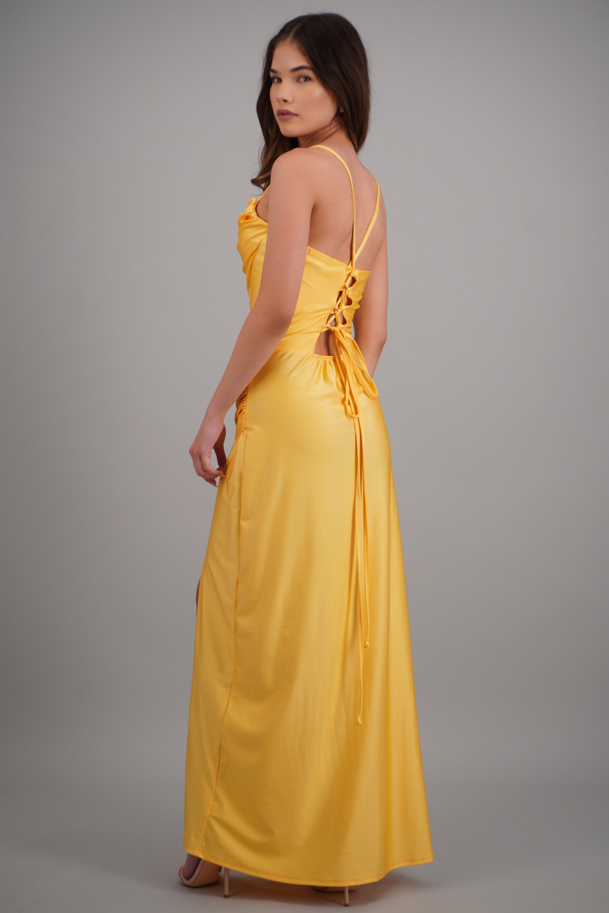 Vestido maxi tirantes drapeado AMARILLO PASTEL
